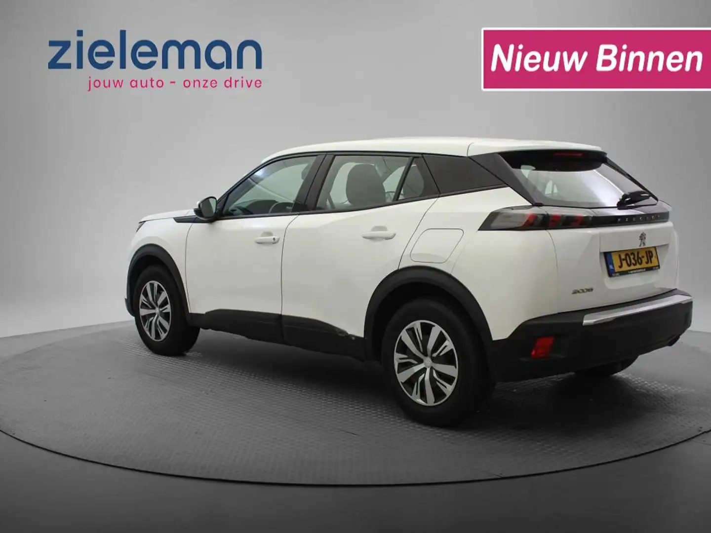 Peugeot 2008 1.2 PureTech Active - Carplay, Cruise, Navi Blanc - 2