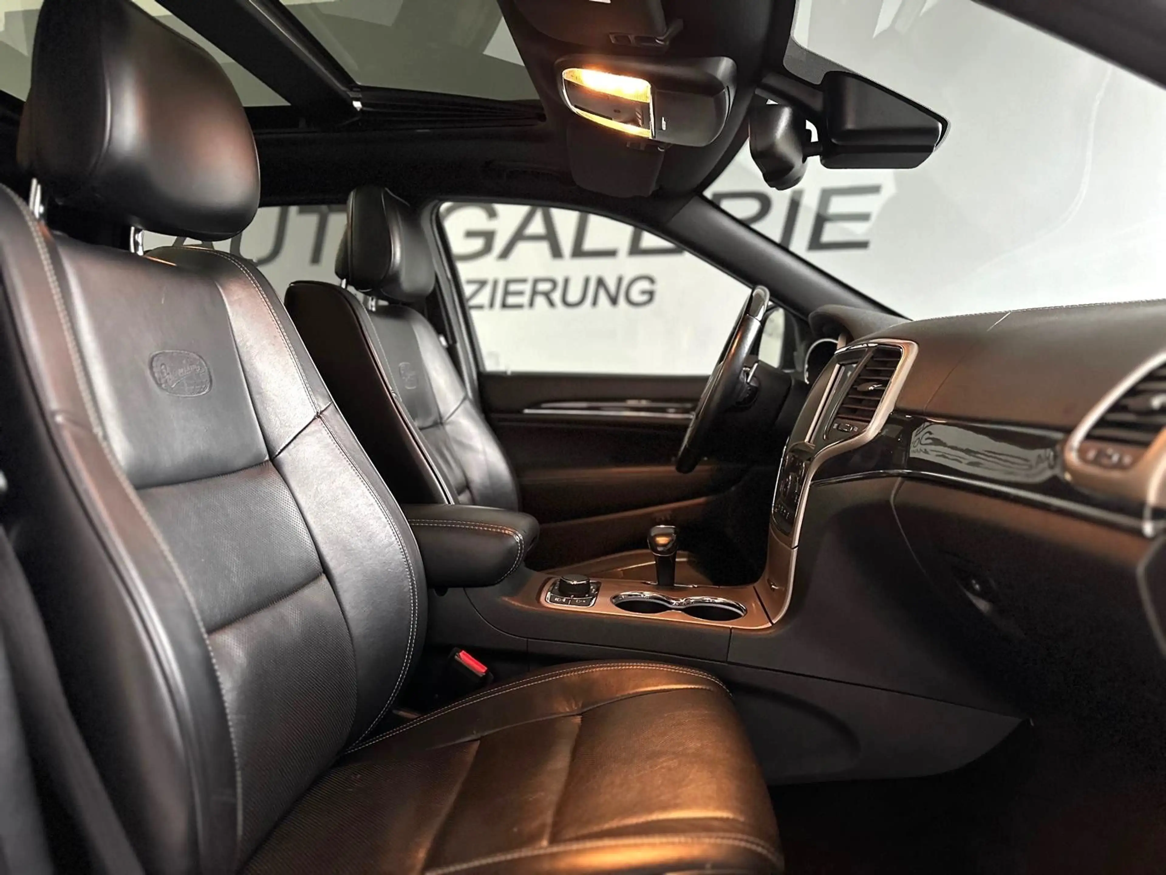 Jeep Grand Cherokee 3.0 CRD Aut. Overland Voll — photo 8