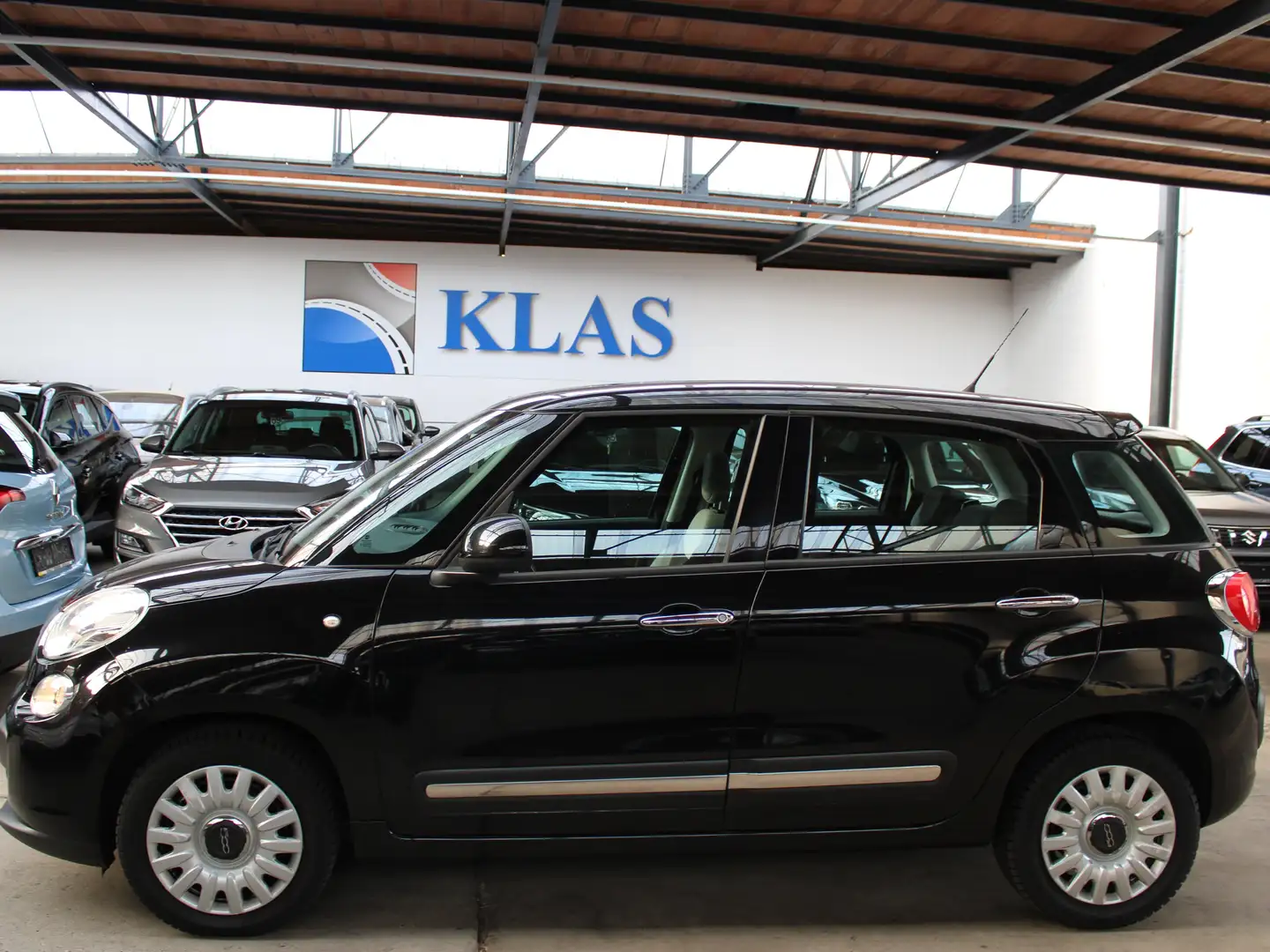 Fiat 500L 1.4i Lounge // EURO 6b // Noir - 2