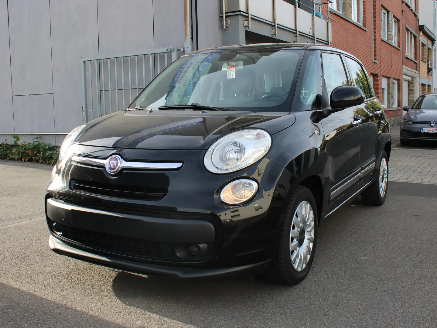 Fiat 500L 1.4i Lounge // EURO 6b // Noir - 1