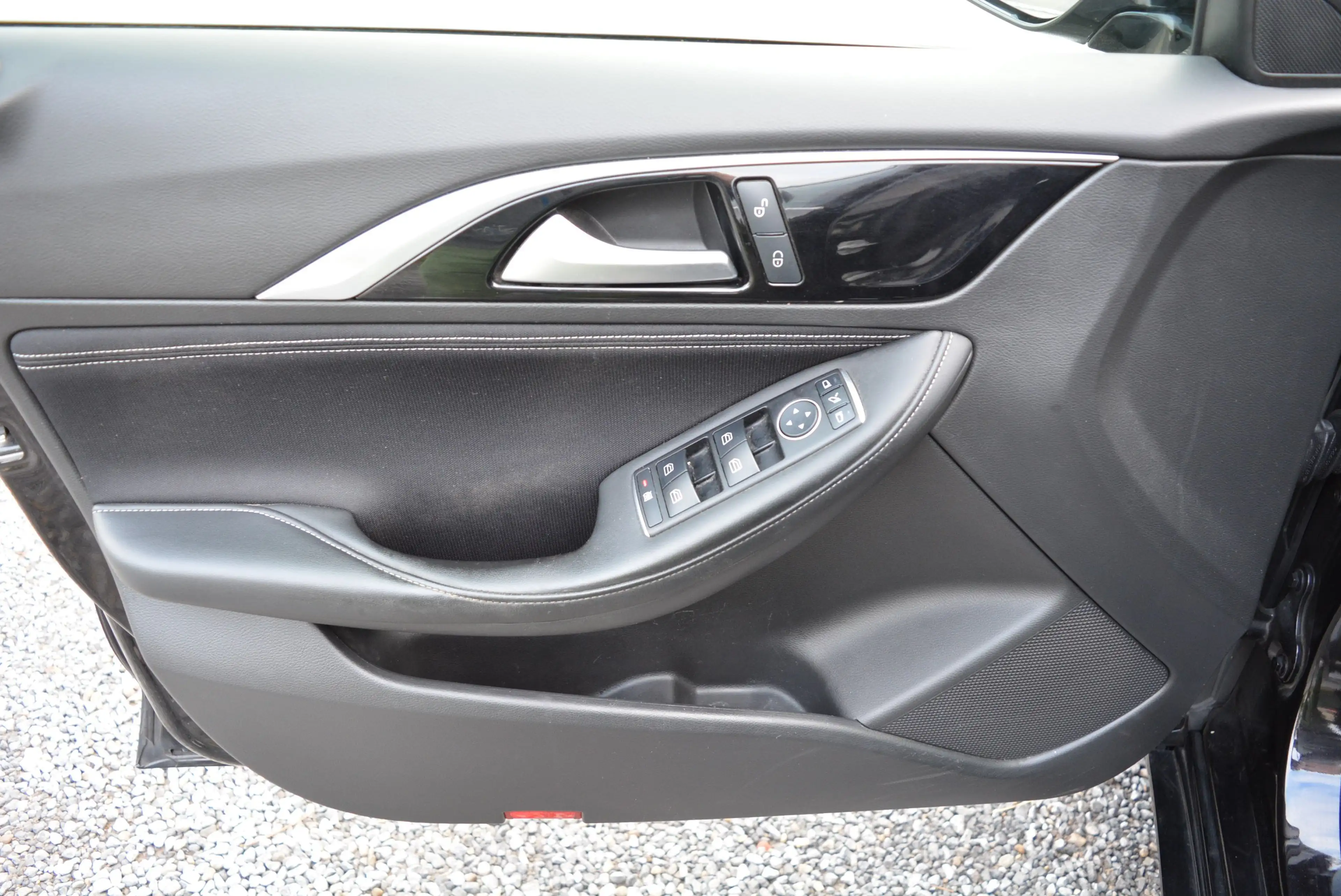 Infiniti Q30 Q30 1.5d Premium — photo 11