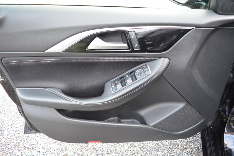 Infiniti Q30 Q30 1.5d Premium — photo 11