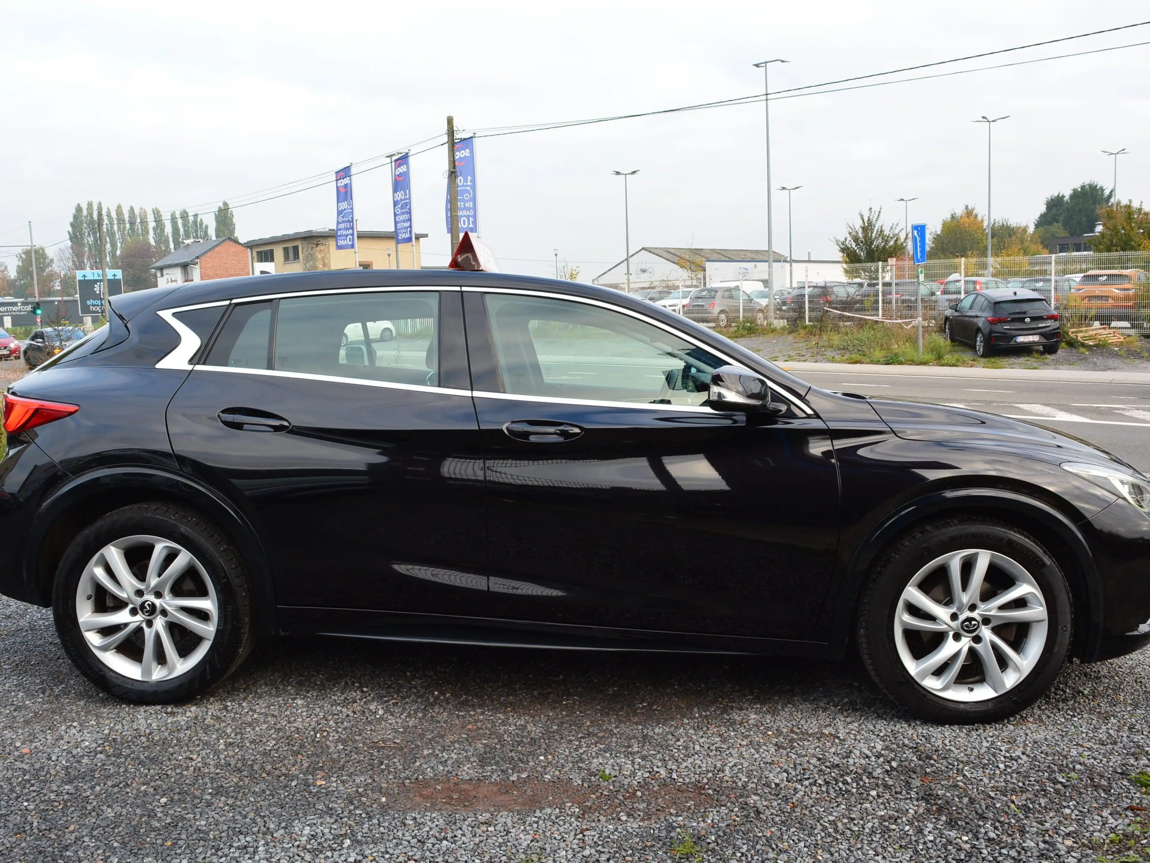 Infiniti Q30 Q30 1.5d Premium — photo 4