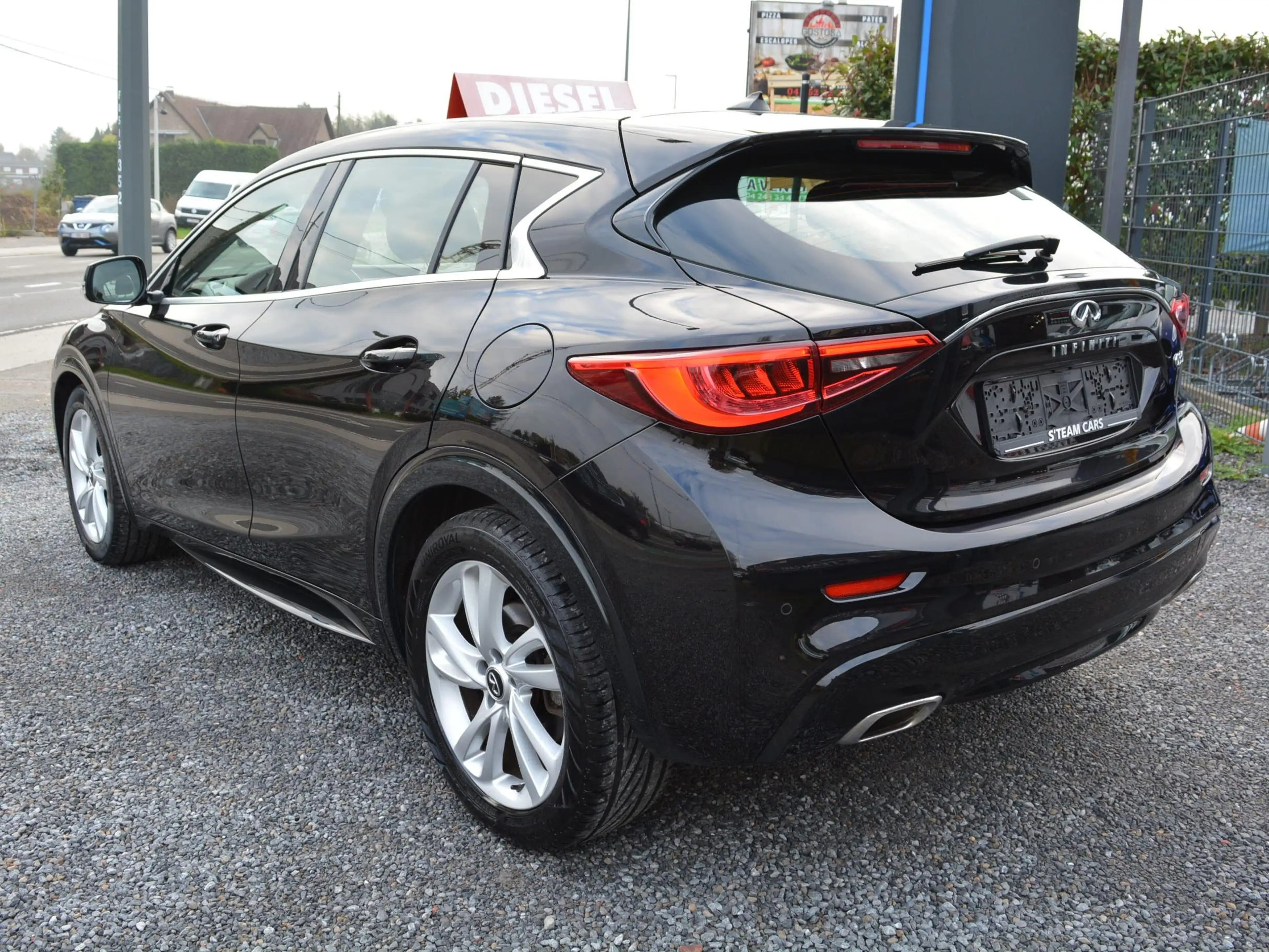 Infiniti Q30 Q30 1.5d Premium — photo 7
