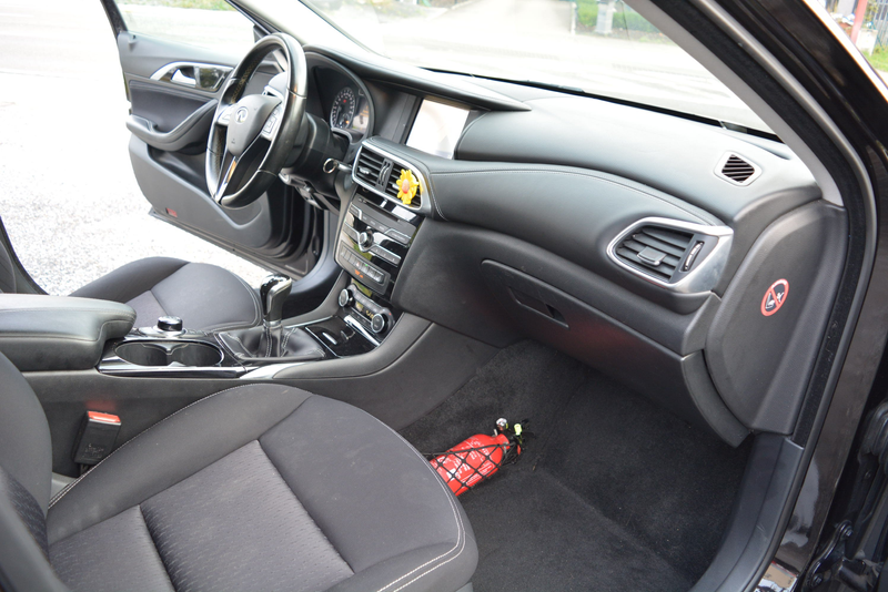 Infiniti Q30 Q30 1.5d Premium — photo 13
