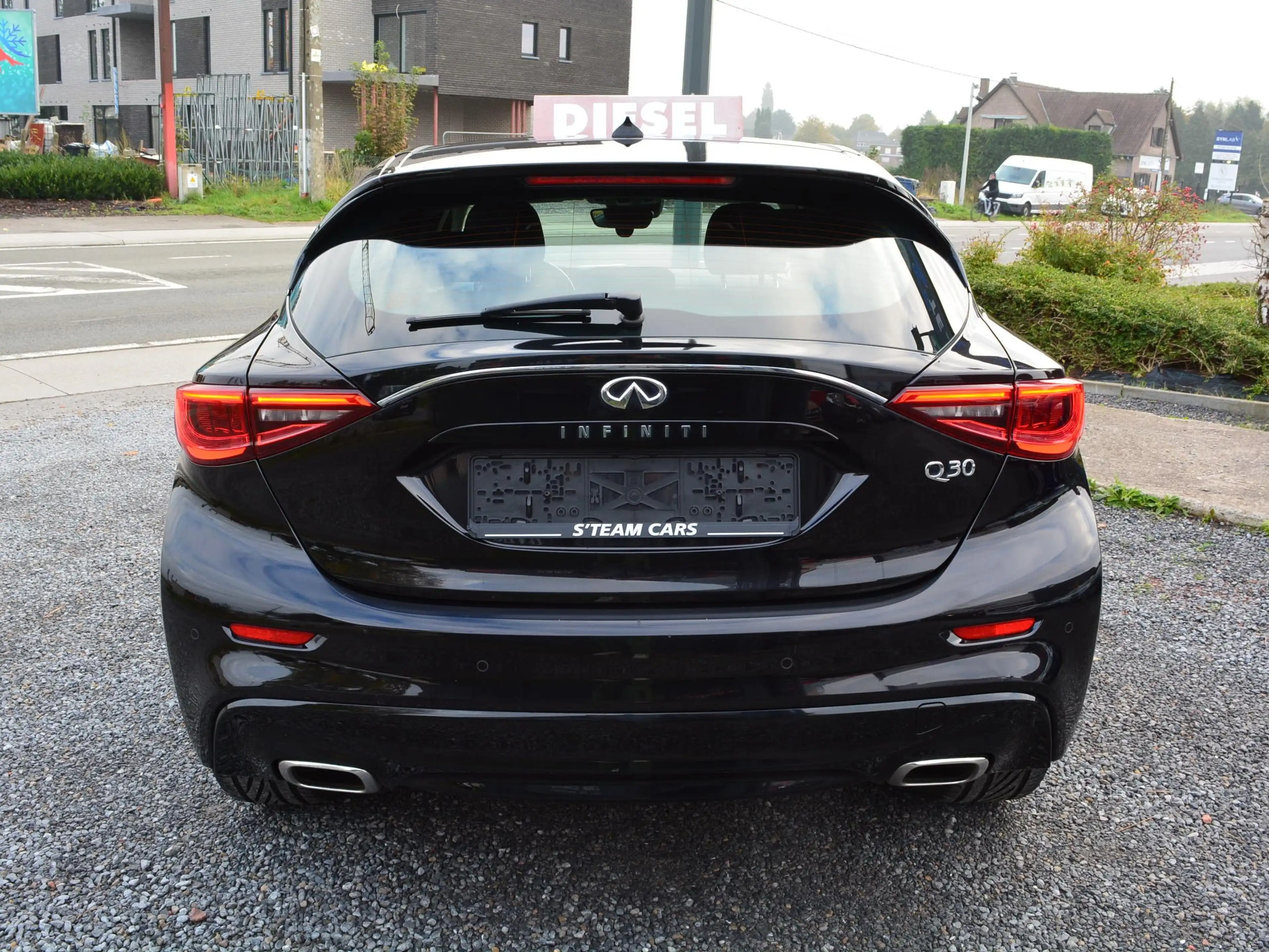Infiniti Q30 Q30 1.5d Premium — photo 6
