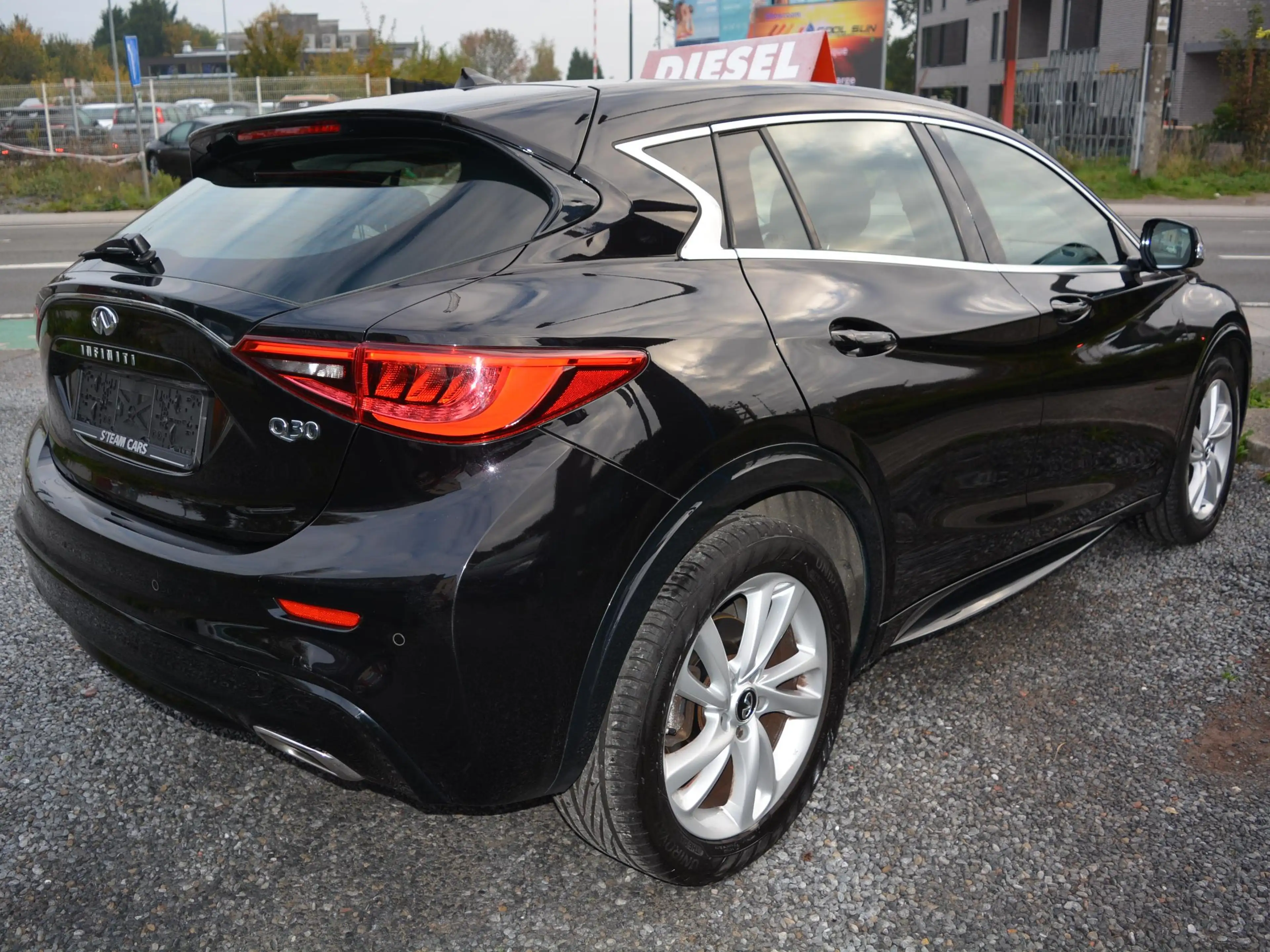 Infiniti Q30 Q30 1.5d Premium — photo 5