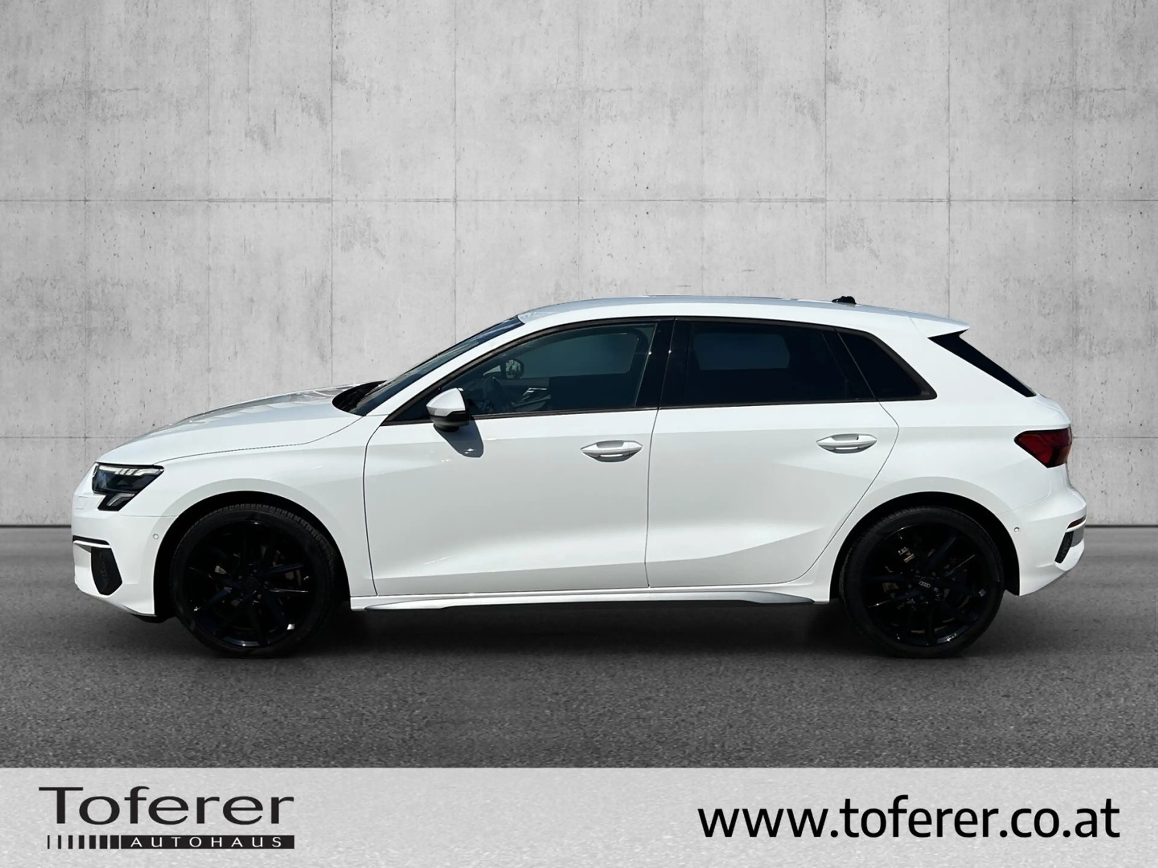 Audi A3 30 TFSI intense — photo 3