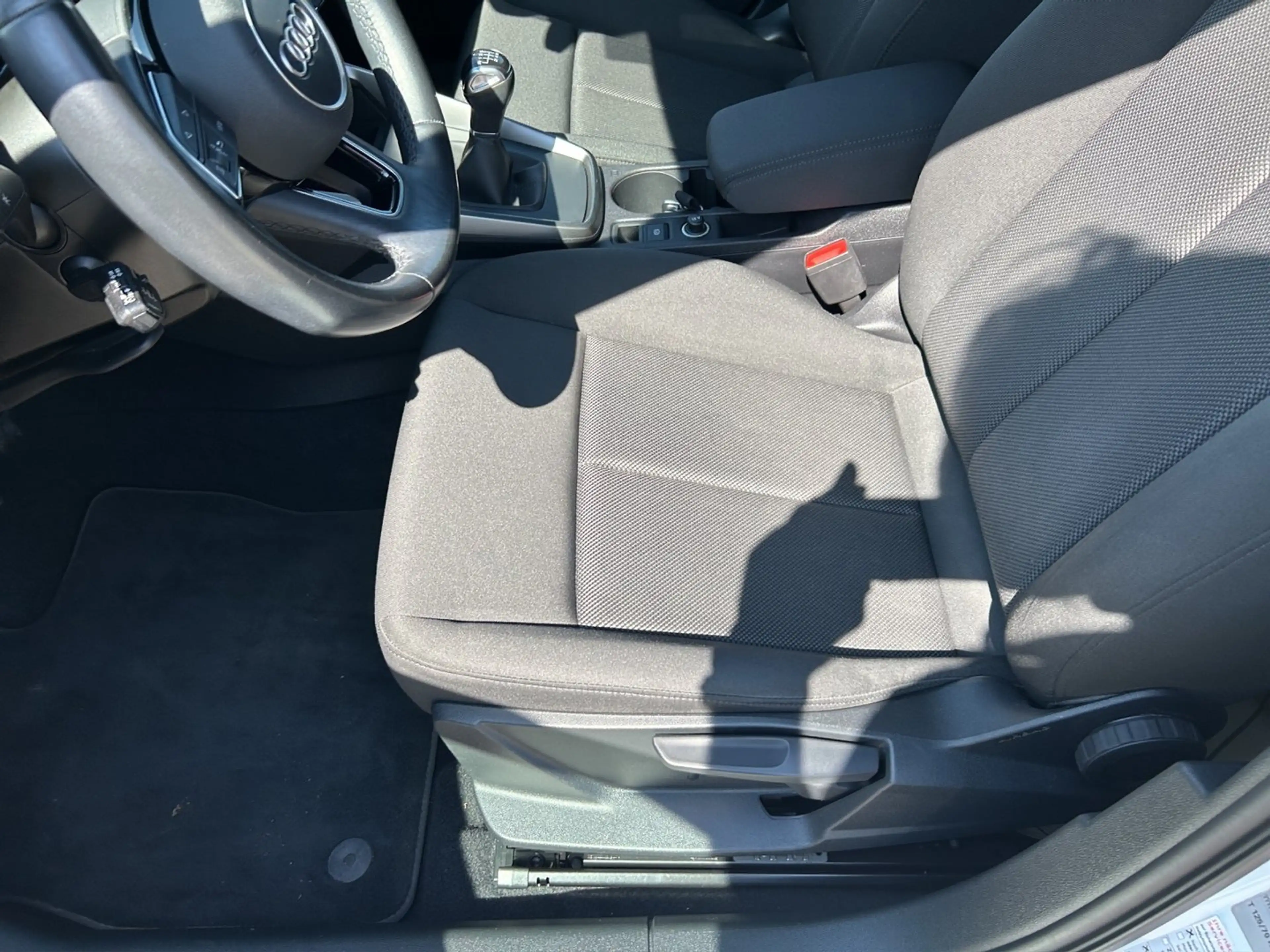 Audi A3 30 TFSI intense — photo 15