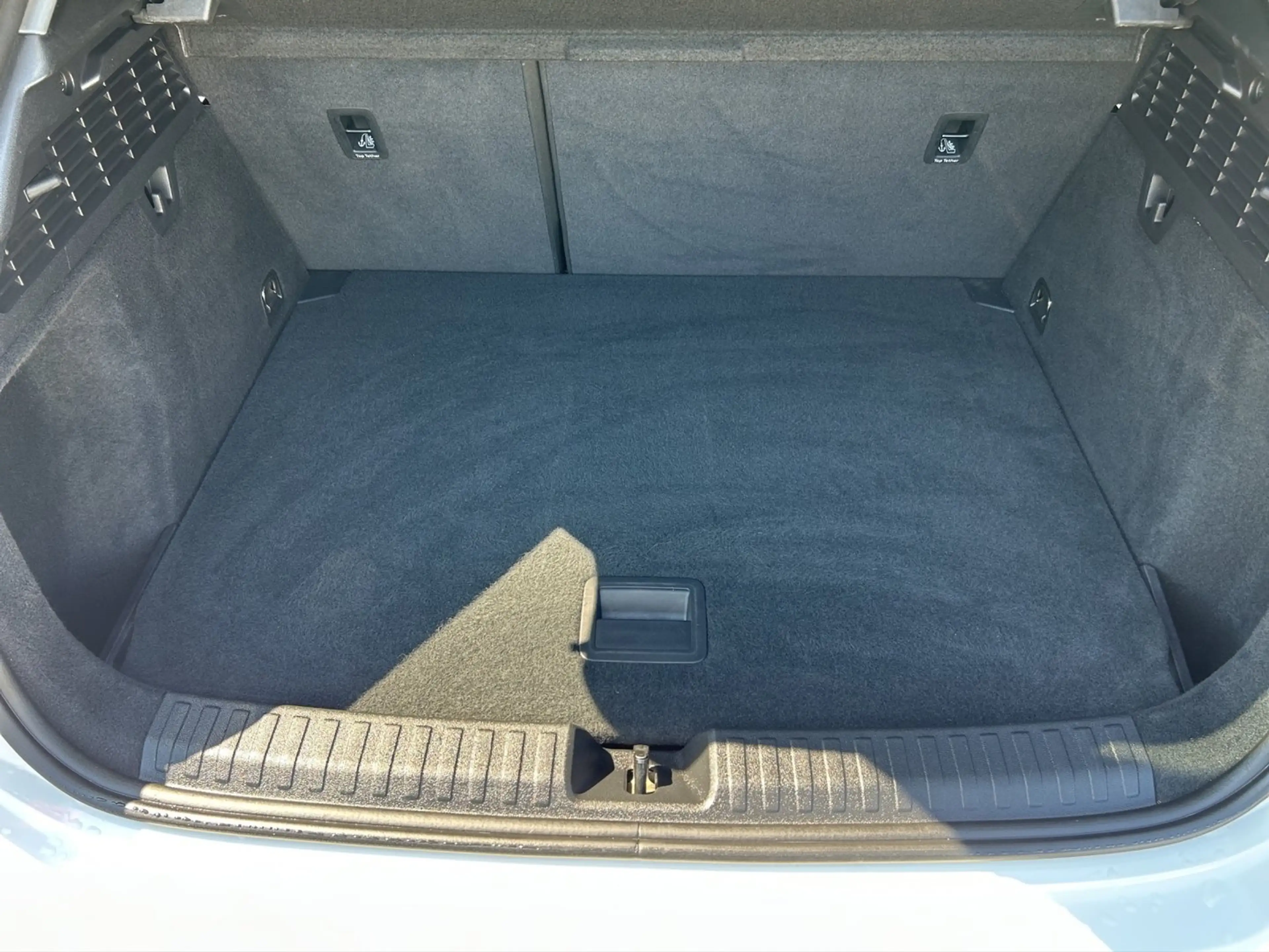 Audi A3 30 TFSI intense — photo 10
