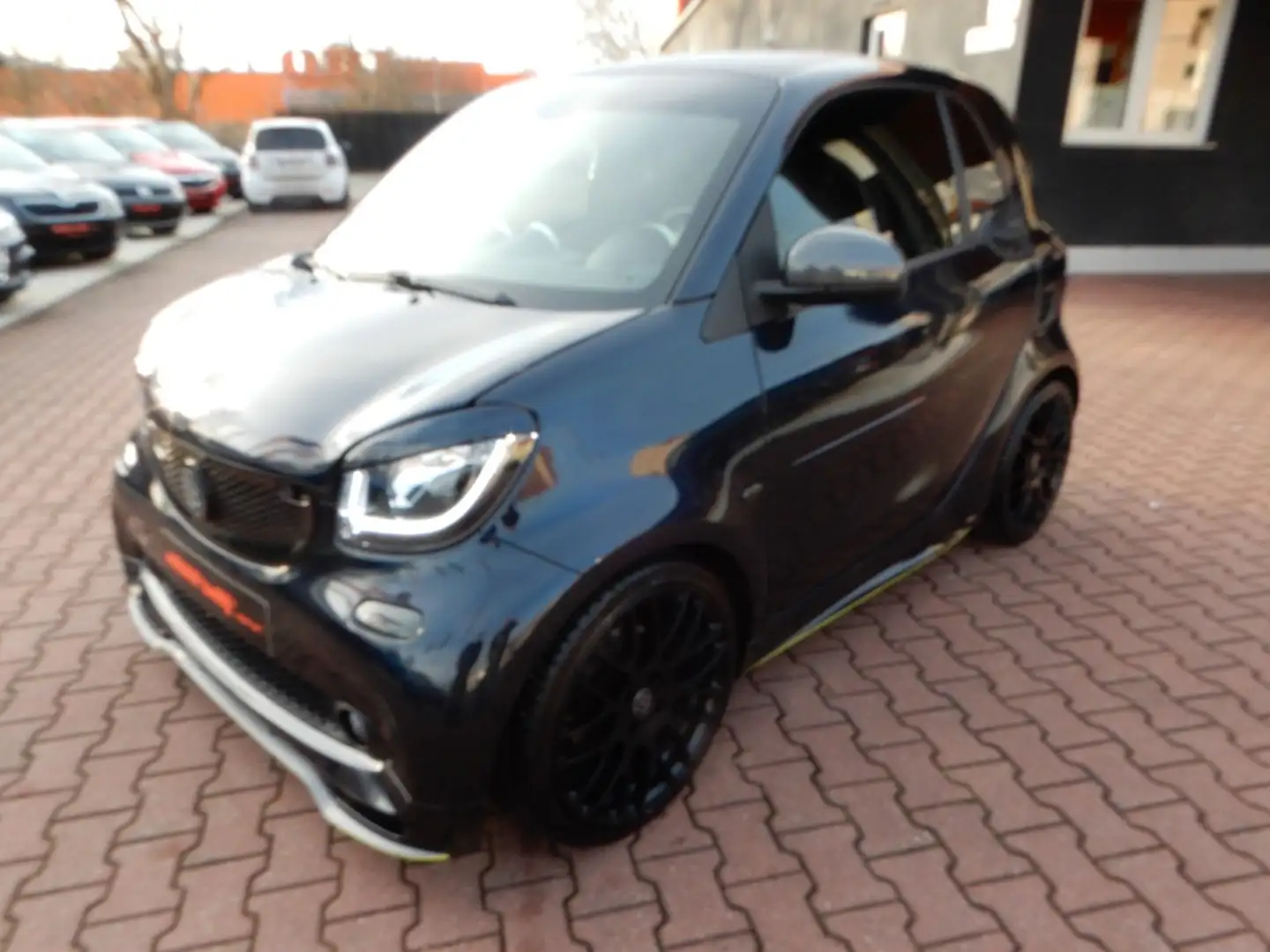 smart forTwo coupe Basis 52kW , Brabus Umbau Schwarz - 2