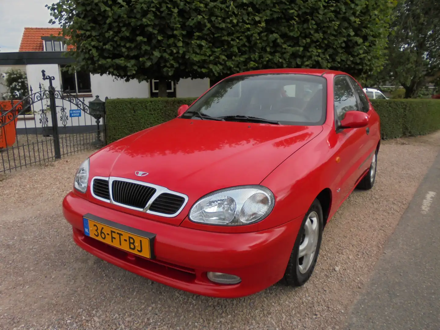Daewoo Lanos 1.5 SX **LET OP!! 1647 org.km.NAP**NIEUWSTAAT**1e Rouge - 2