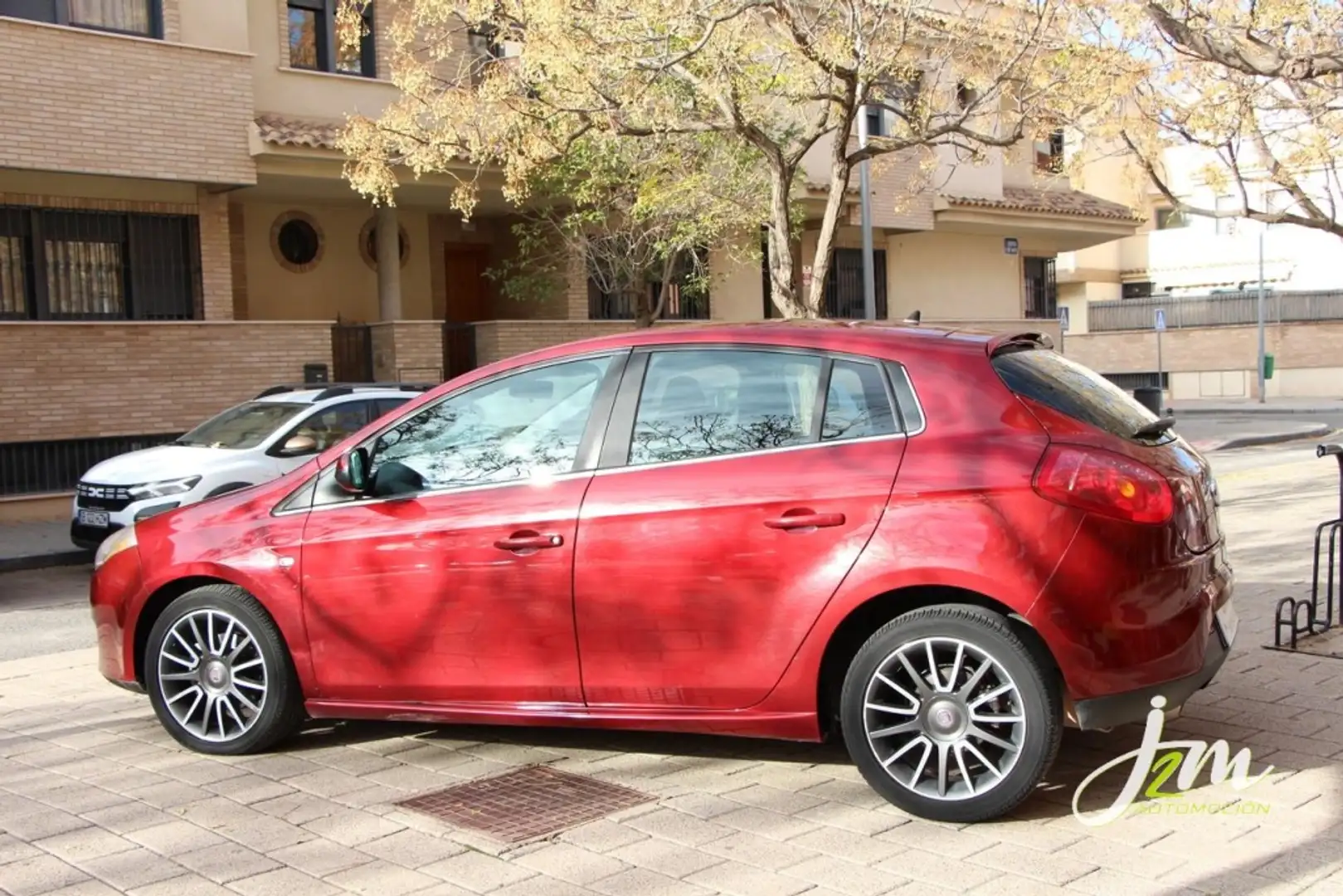 Fiat Bravo 1.4TJet Dynamic Pack Sport 120 Burdeos - 2