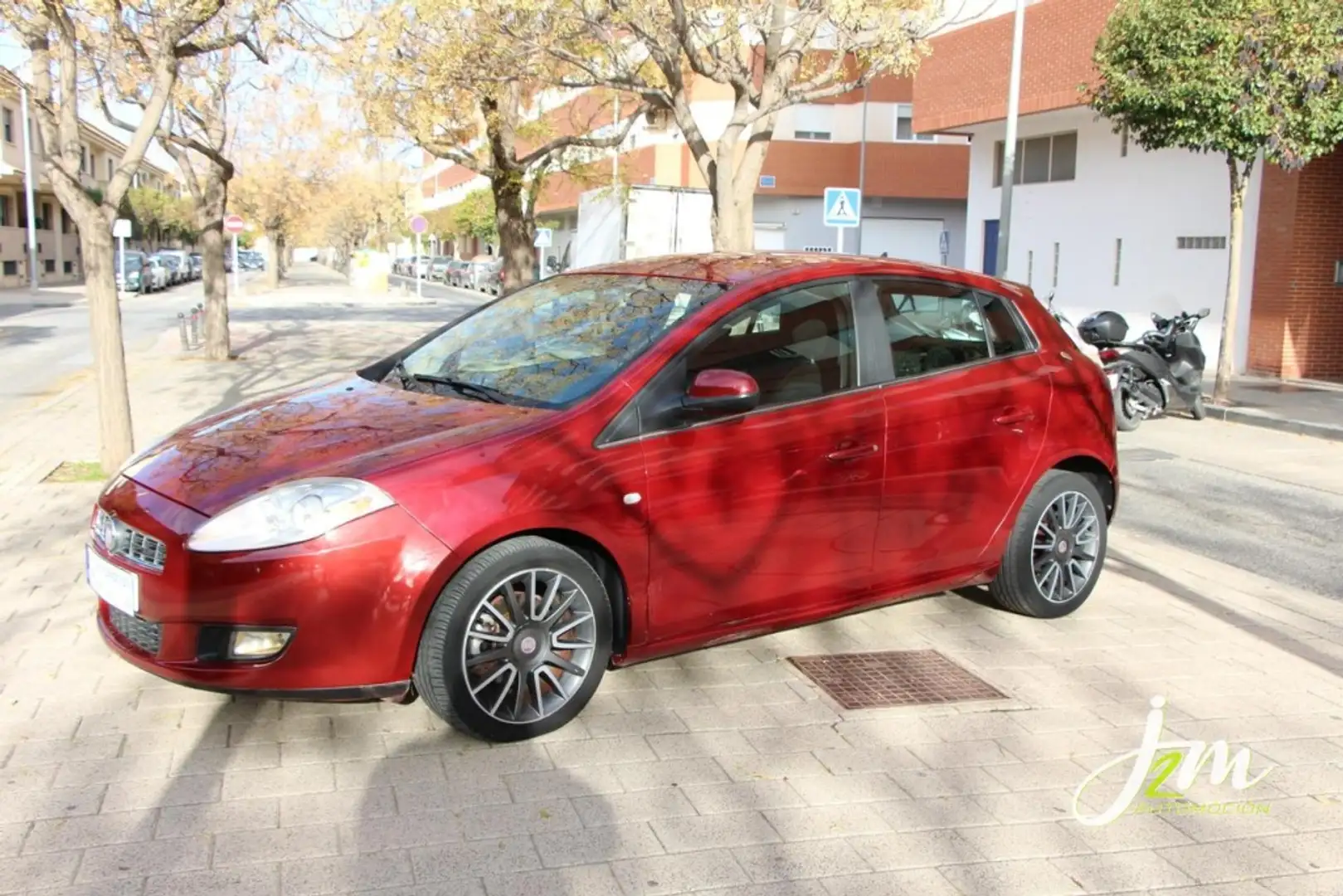 Fiat Bravo 1.4TJet Dynamic Pack Sport 120 Burdeos - 1