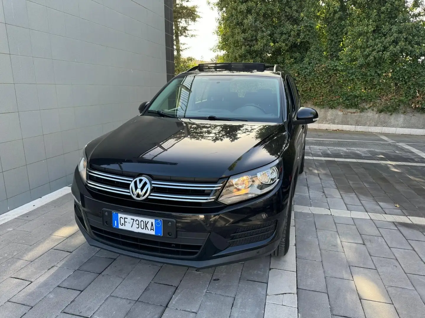 Volkswagen Tiguan 2.0 tdi bm Sport&Style 140cv Nero - 1