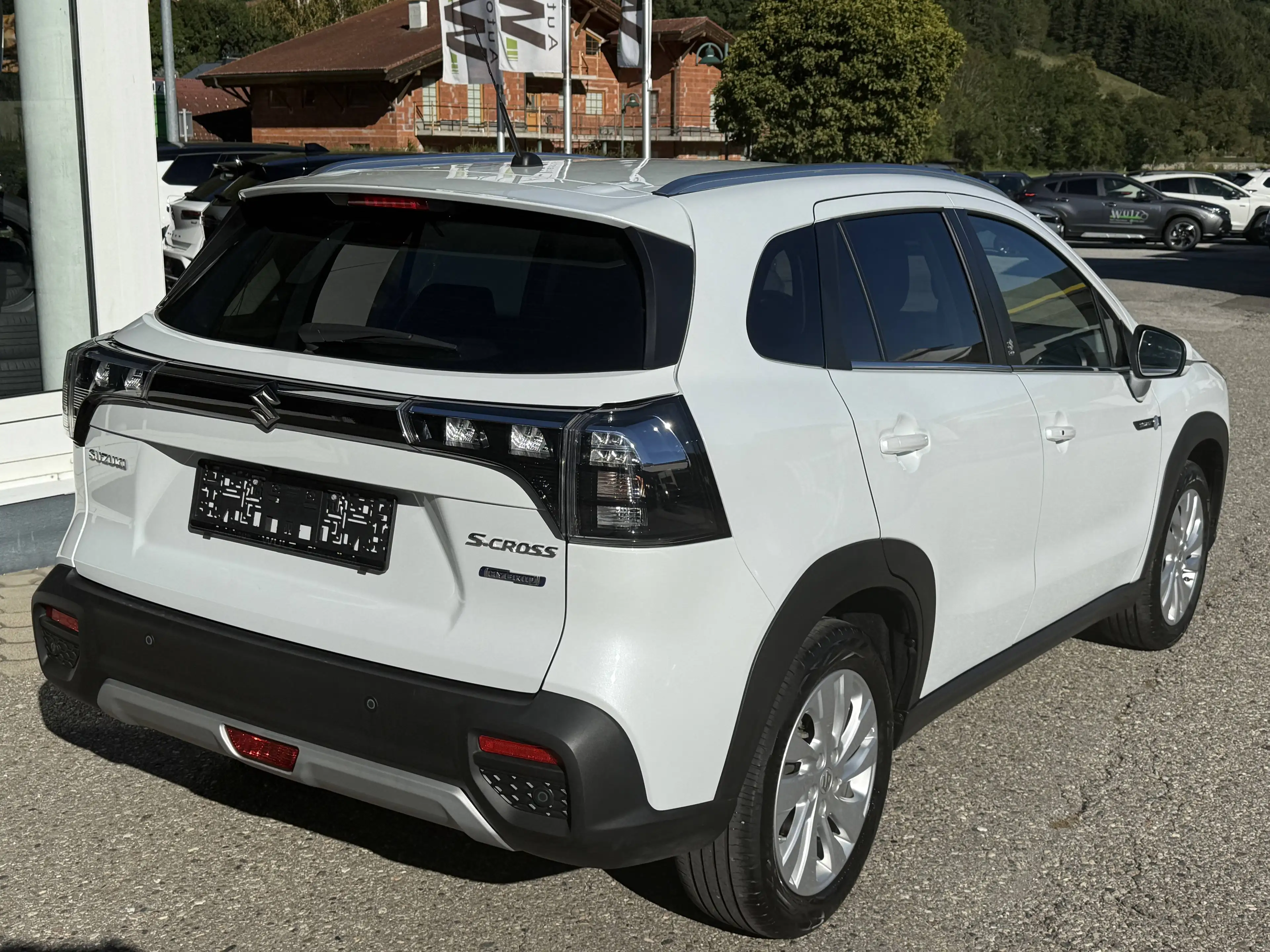 Suzuki S-Cross 1,4 GL  Hybrid ALLGRIP shine - ERSTBESITZ — photo 3