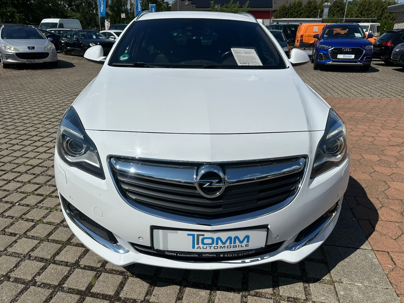 Opel Insignia Sports Tourer 2.0 CDTI Sport Edition — photo 3