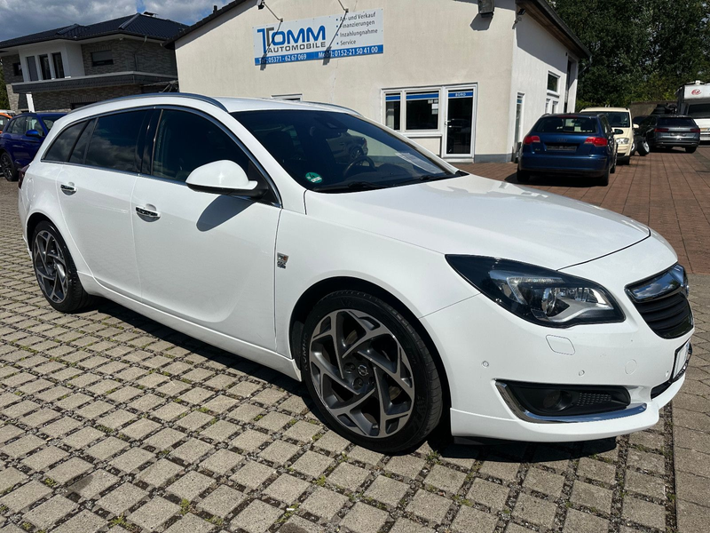 Opel Insignia Sports Tourer 2.0 CDTI Sport Edition — photo 2