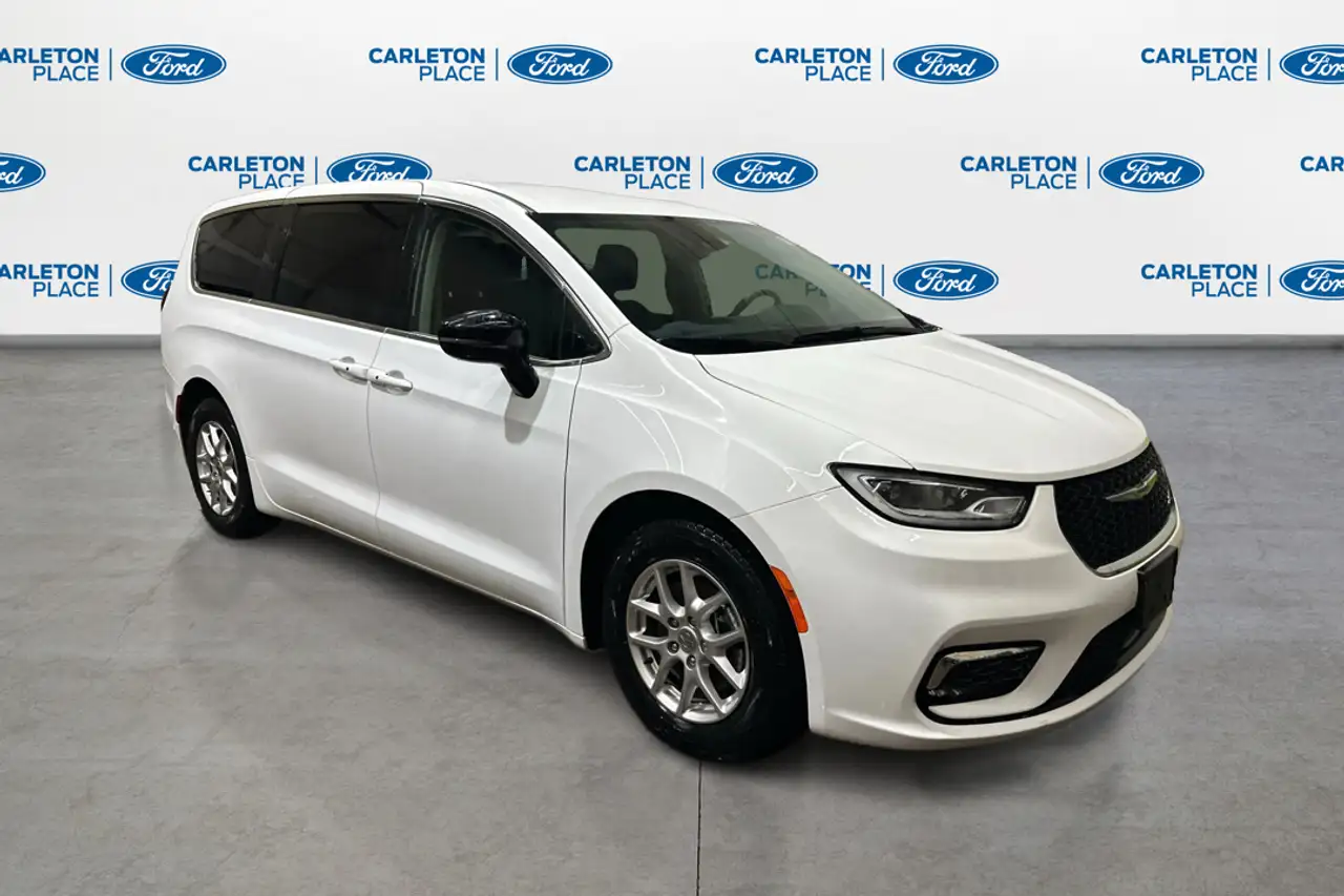 2024 Chrysler Pacifica
