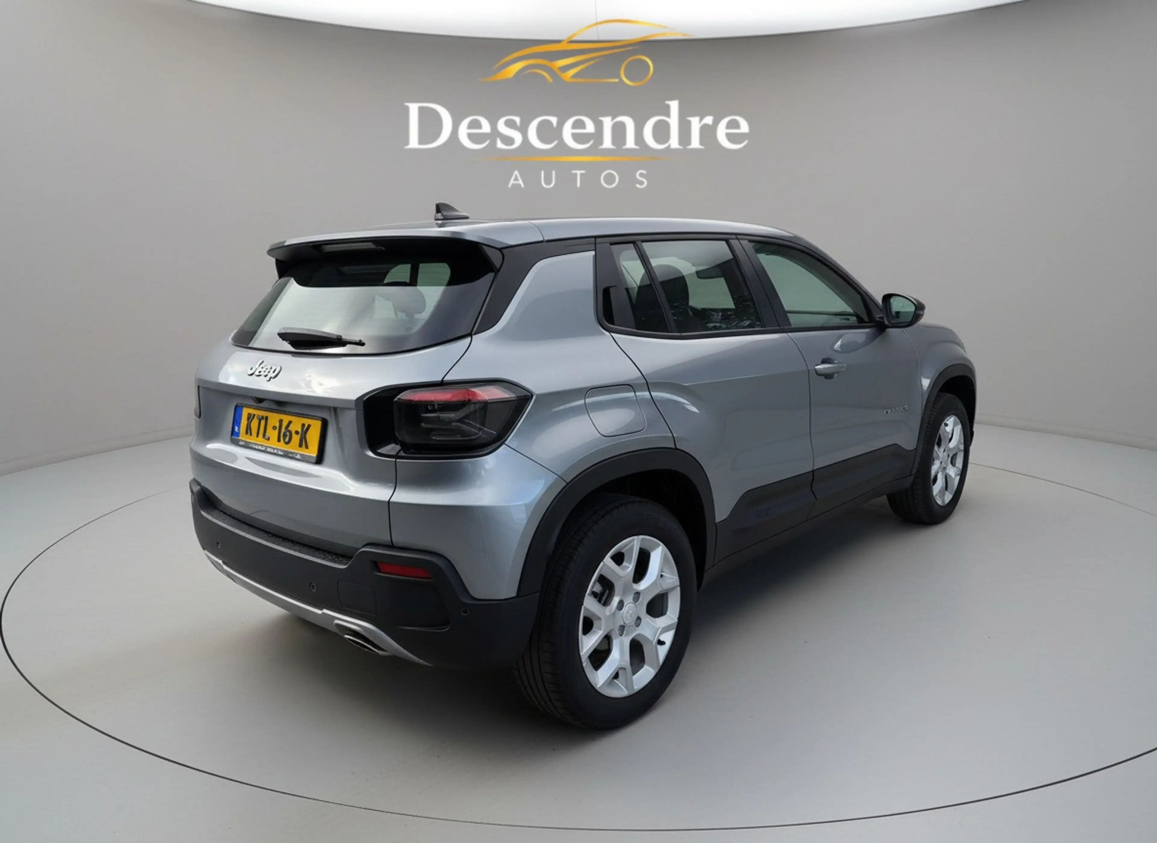 Jeep Avenger 1.2 e-Hybrid Altitude jbl, virtual dis, led — photo 3