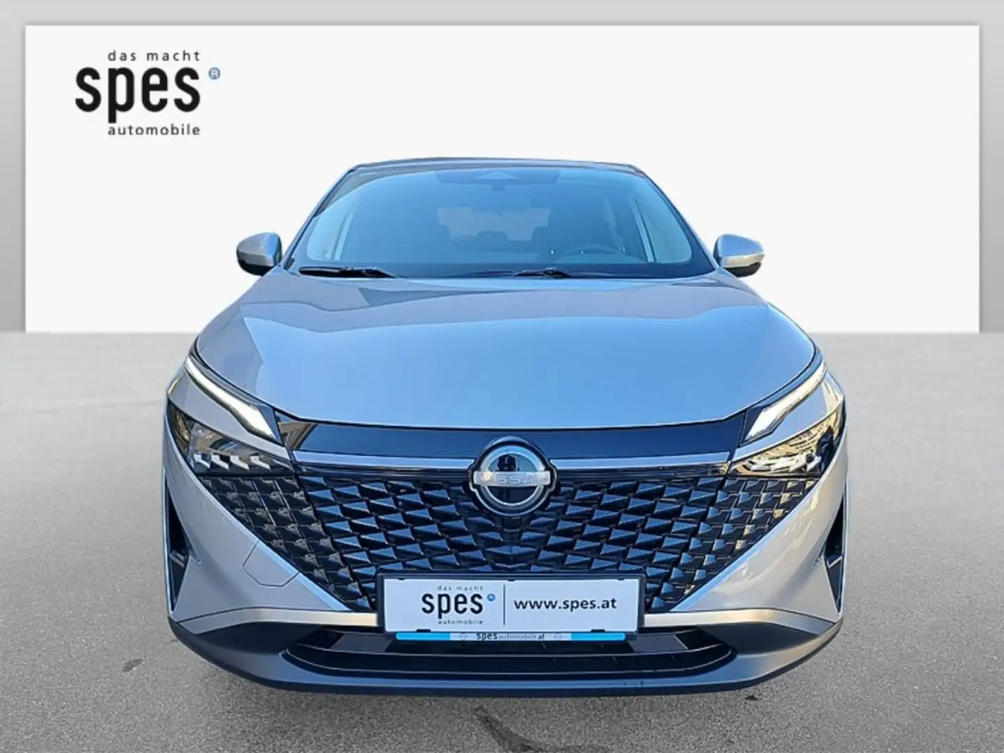 Nissan Qashqai 1.3 FIRST EDITION 140PS MT Zilver - 2