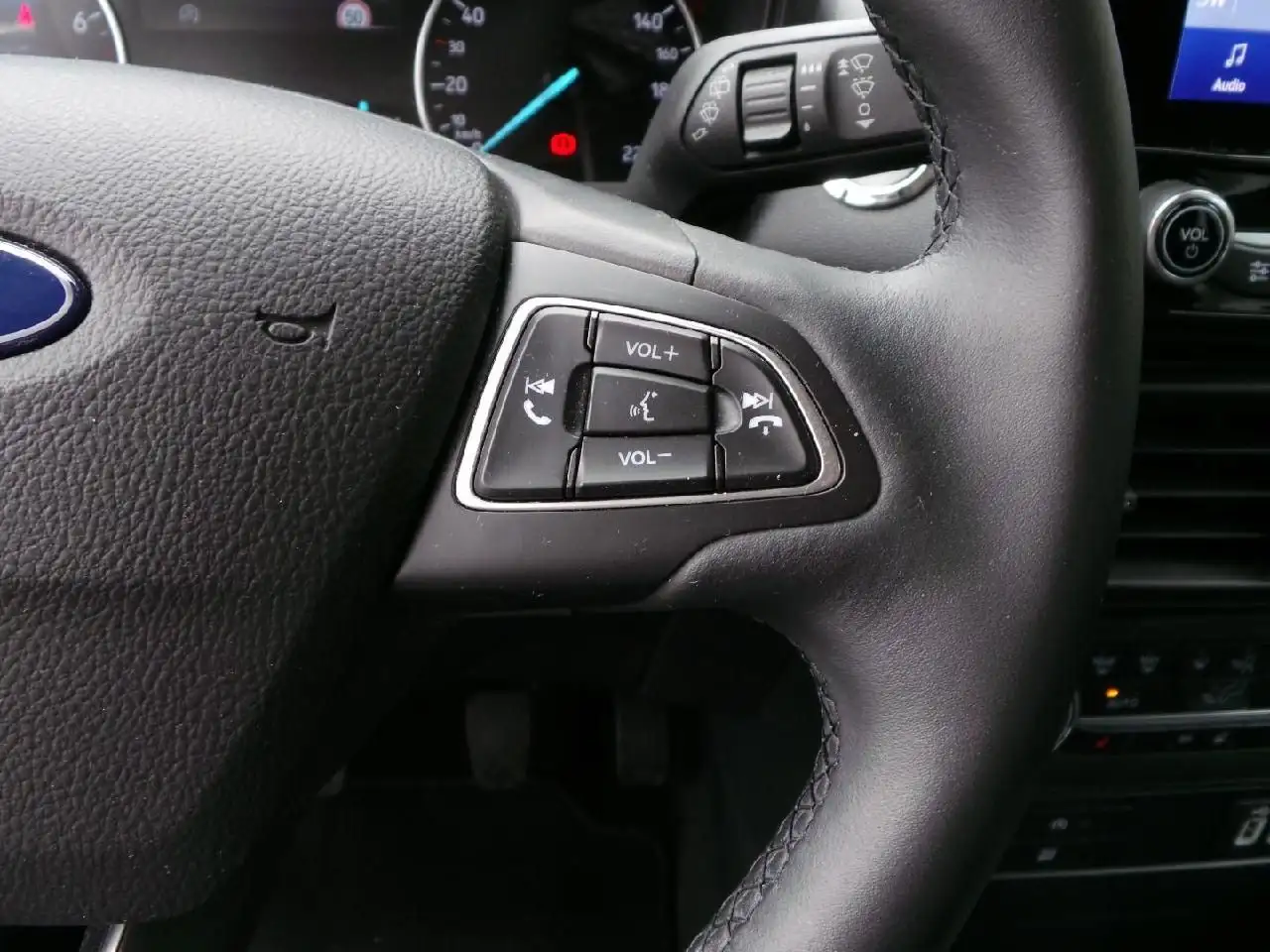 Ford EcoSport Titanium KLIMA Navi DAB AHK Winterp, миниатюра 18