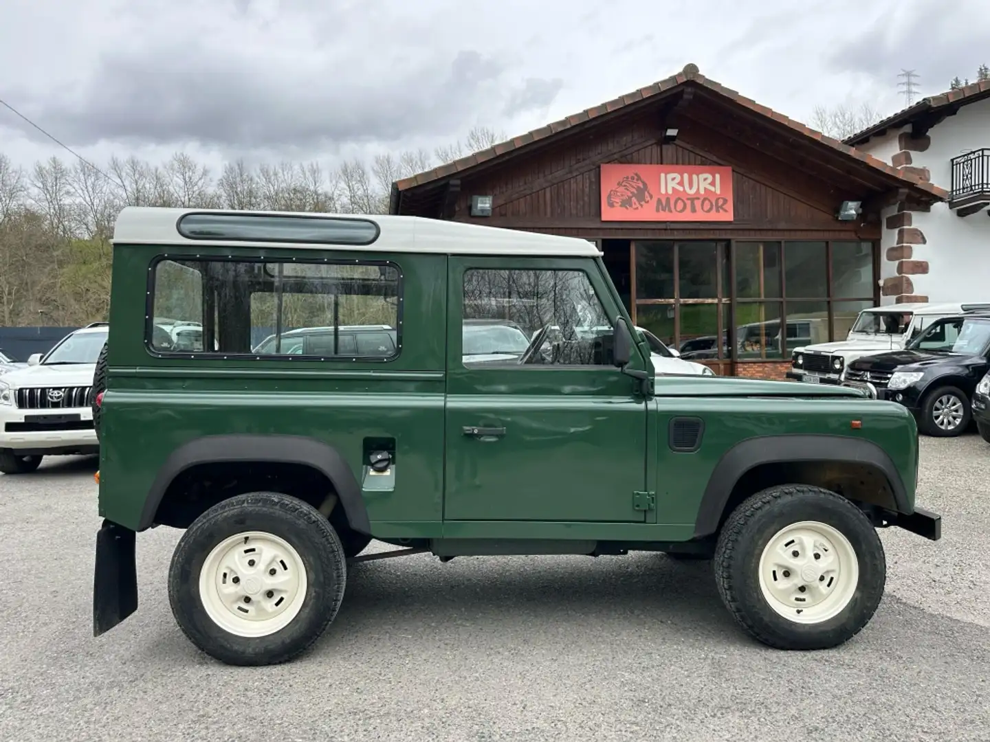 Land Rover Defender 90 TDI Pick Up Zelená - 1