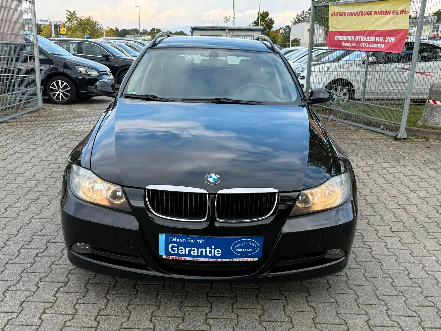 BMW 320 3 Touring 320d KLIMAAUTOMATIK*PDC*RCD*TEMPO* Noir - 2