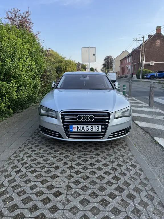 Audi A8 2010 из Европы — купить под ключ