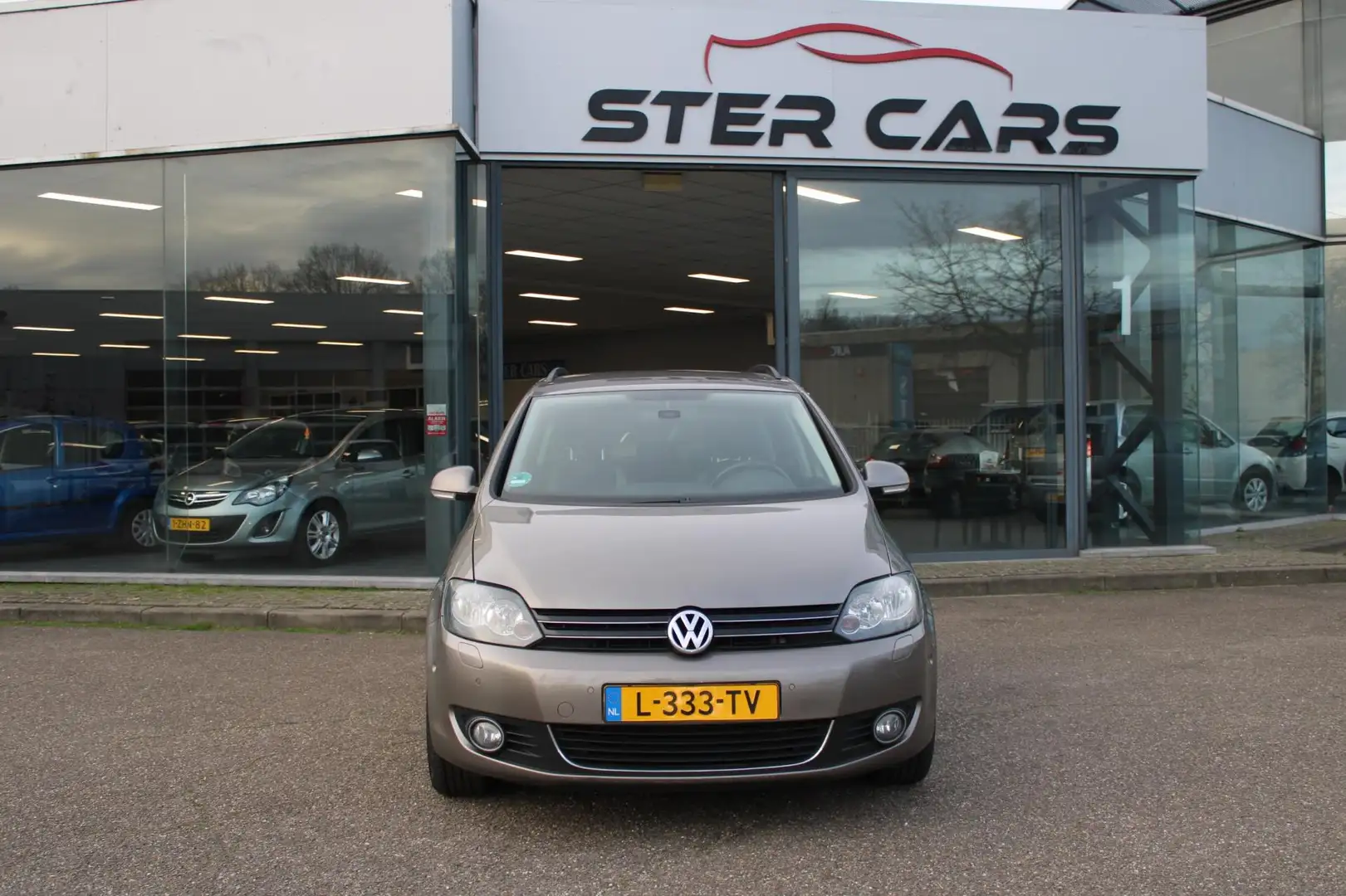 Volkswagen Golf Plus 1.2 TSI Highline BlueMotion, Stoelverwarming, P Se Braun - 2
