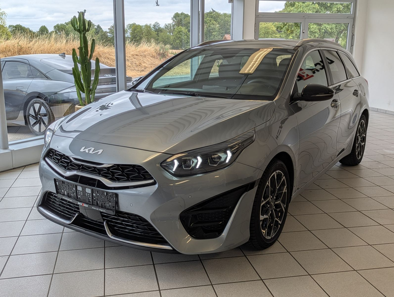 Kia Ceed SW / cee'd SW GT Line SW LED JBL Cam 7Jahr — photo 3