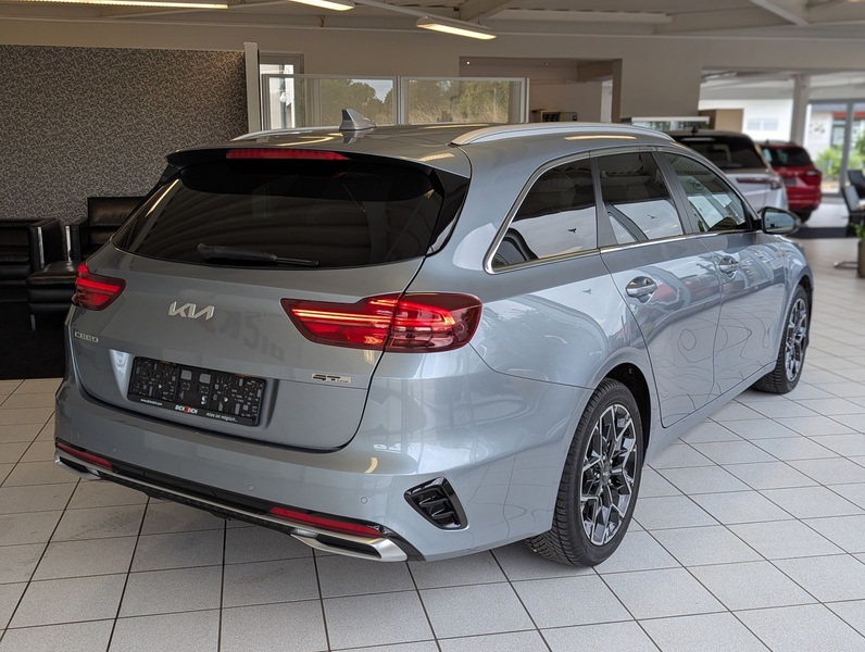 Kia Ceed SW / cee'd SW GT Line SW LED JBL Cam 7Jahr — photo 7