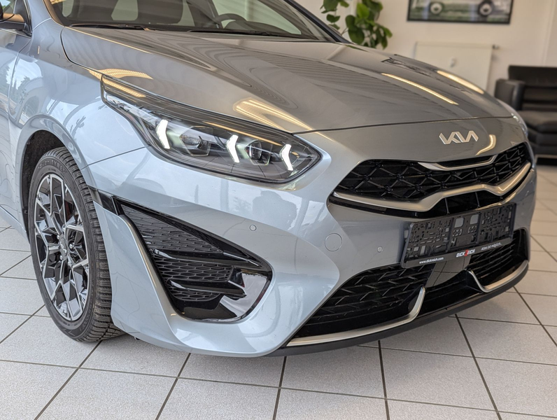 Kia Ceed SW / cee'd SW GT Line SW LED JBL Cam 7Jahr — photo 9