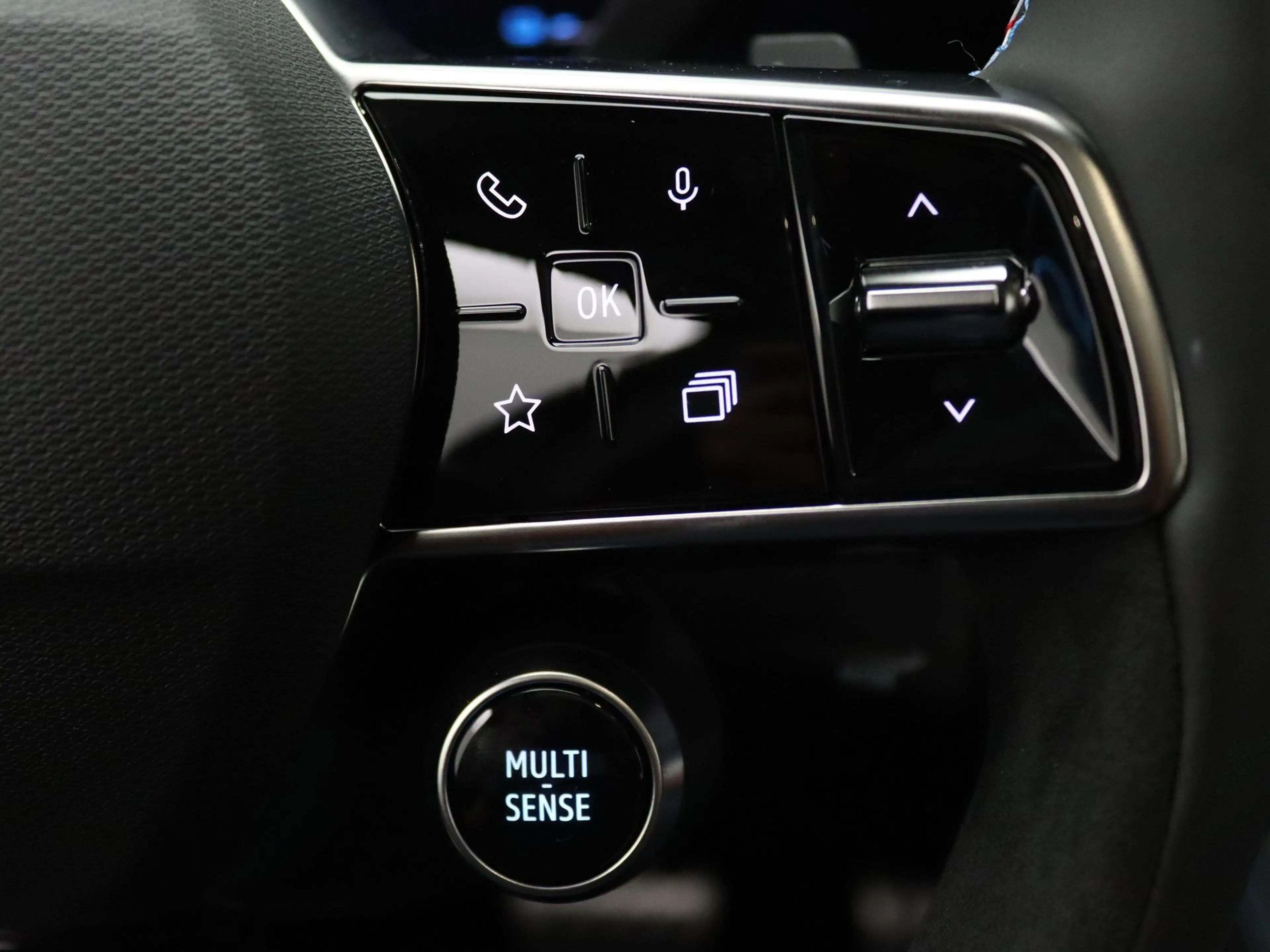 Renault Espace E-Tech full hybrid 200 esprit Alpine 7p. Apple Car — photo 13