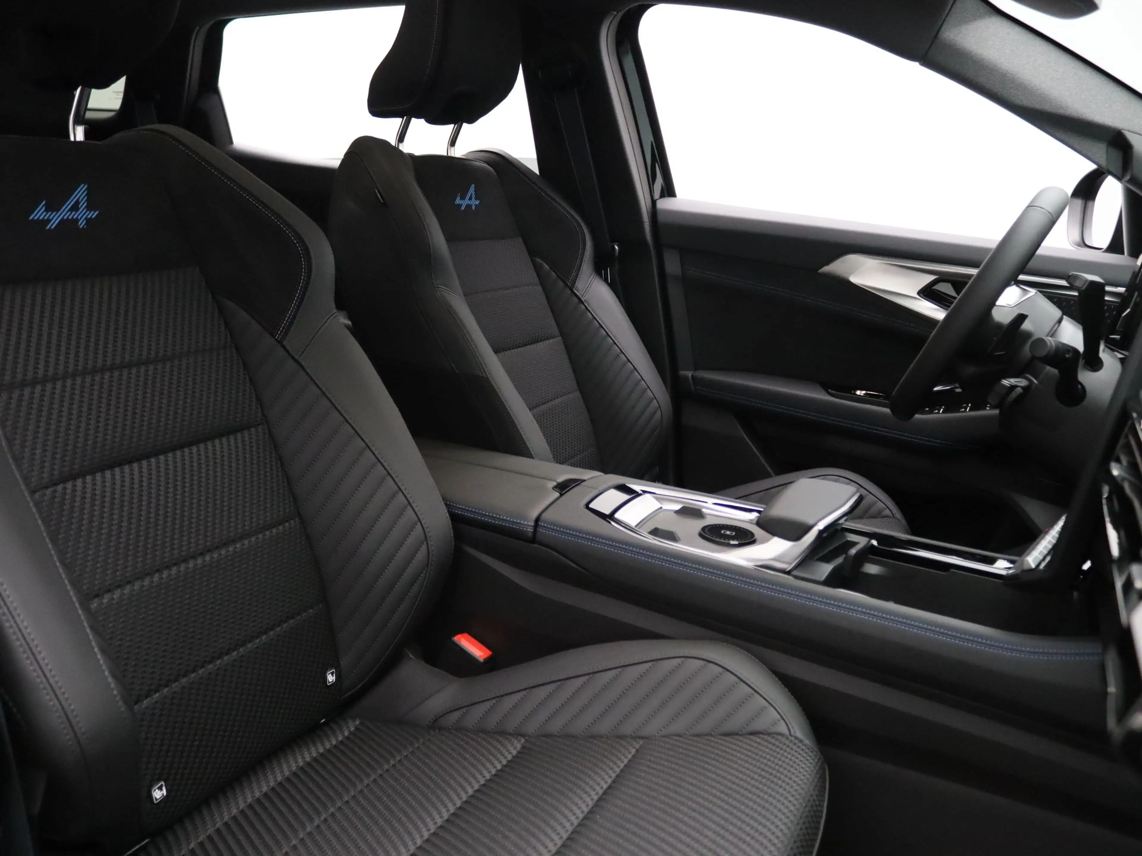 Renault Espace E-Tech full hybrid 200 esprit Alpine 7p. Apple Car — photo 39