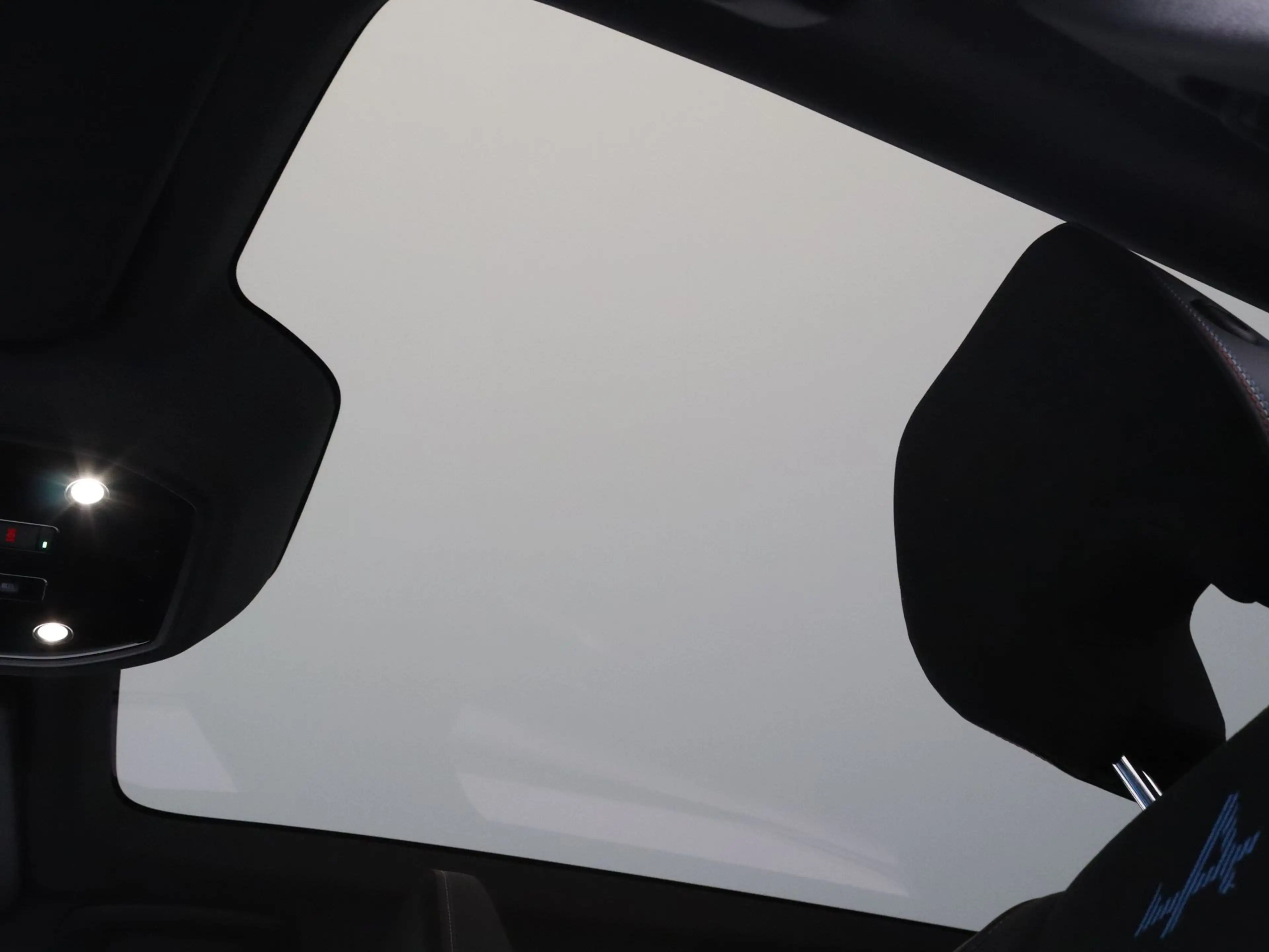 Renault Espace E-Tech full hybrid 200 esprit Alpine 7p. Apple Car — photo 29