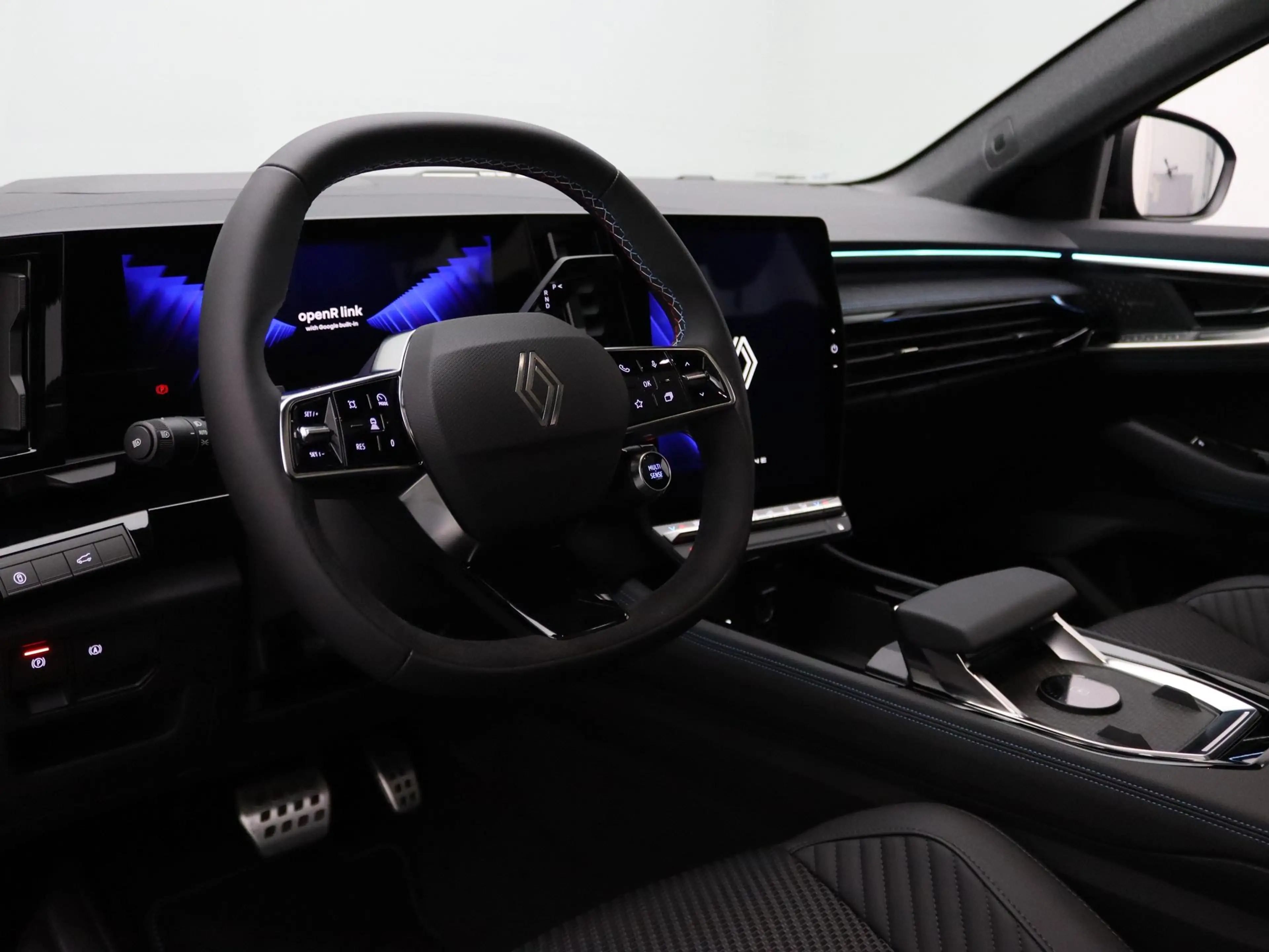 Renault Espace E-Tech full hybrid 200 esprit Alpine 7p. Apple Car — photo 3