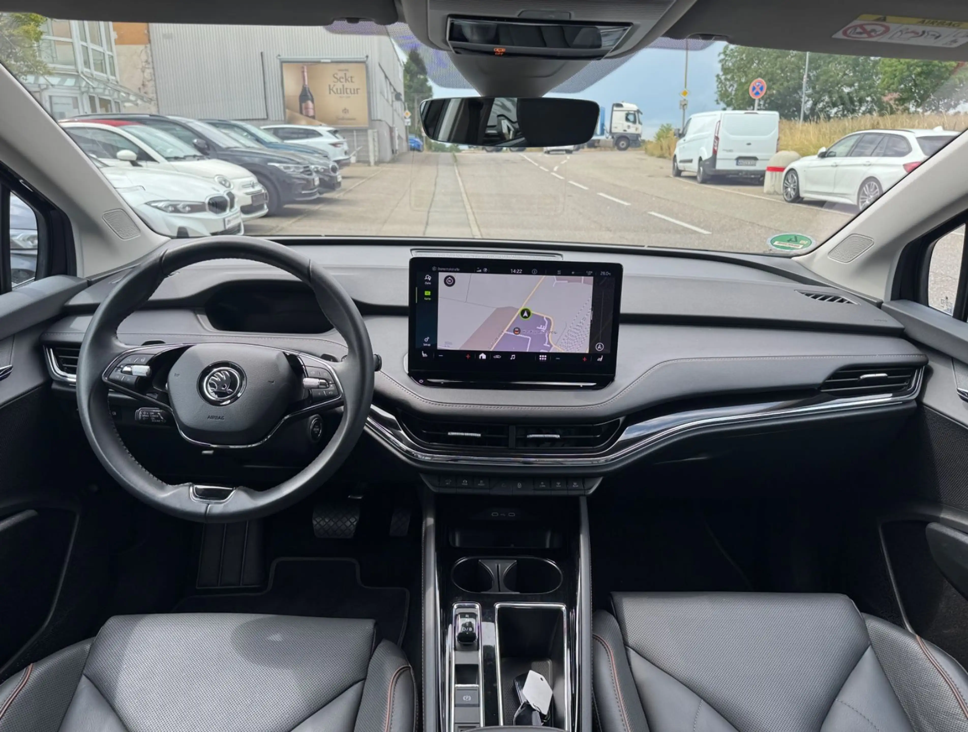 Skoda Enyaq iV 80 Suite Navi LED Kamera ACC AHK 1.H — photo 10