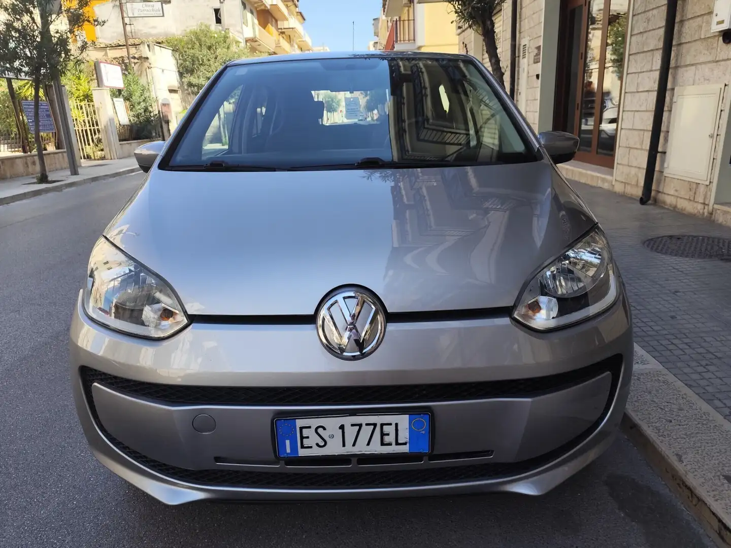 Volkswagen up! 1.0 5p. move up! 60cv PERFETTA Grigio - 2