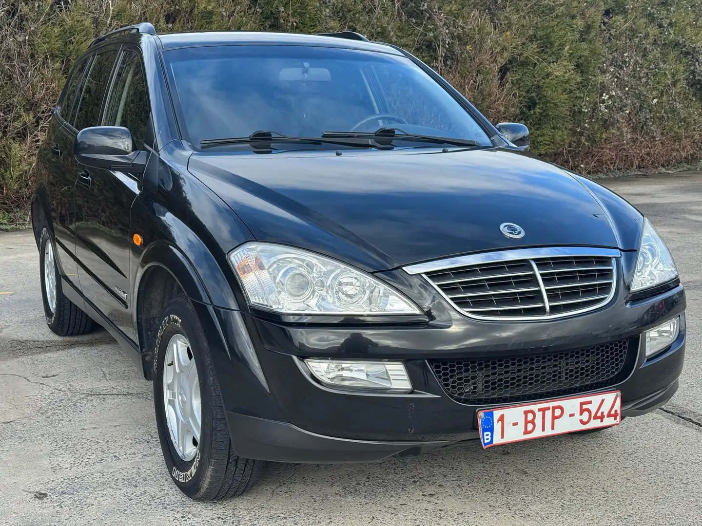 SsangYong Kyron Kyron 2.0 Turbo M 200 Xdi 4WD Schwarz - 2