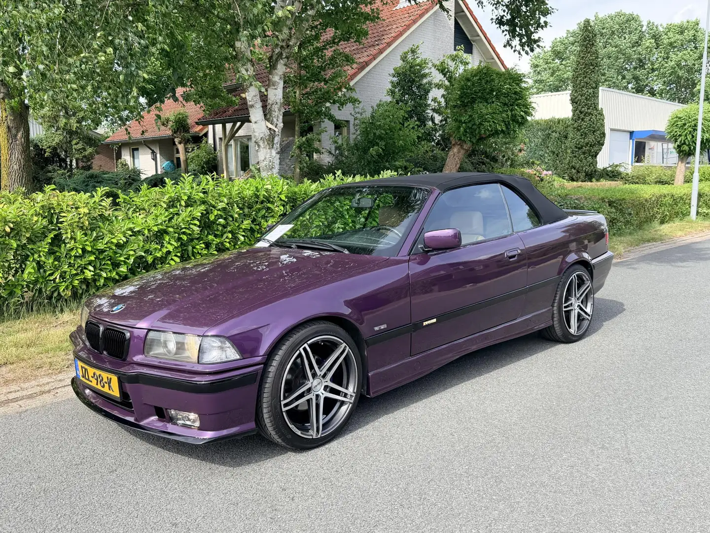 BMW 328 3-serie 328i Cabrio 193PK M-Pakket•Leder•Airco Violett - 1