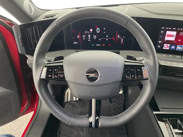 Opel Astra view 13