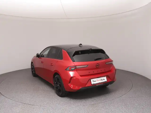 Opel Astra view 5