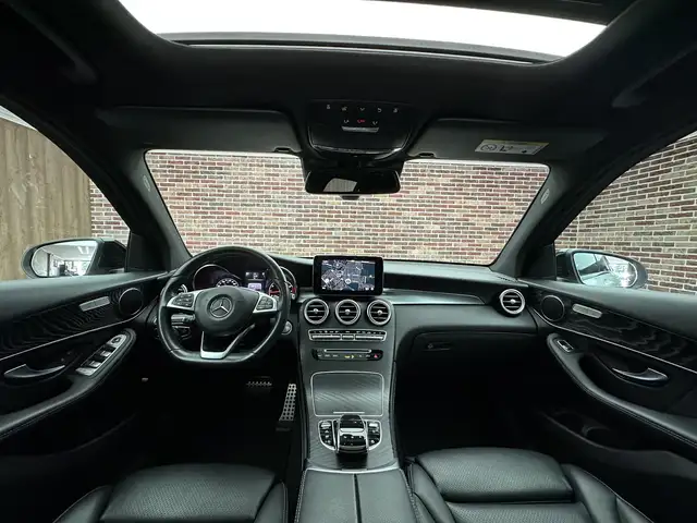 Mercedes-Benz 250 view 9