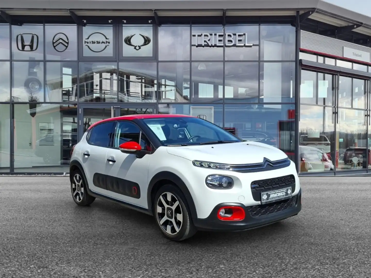 Citroen C3 Shine 1.2 PT 110 °Navi°SHZ°AAC°RFK°PDC°Keyless° Weiß - 2