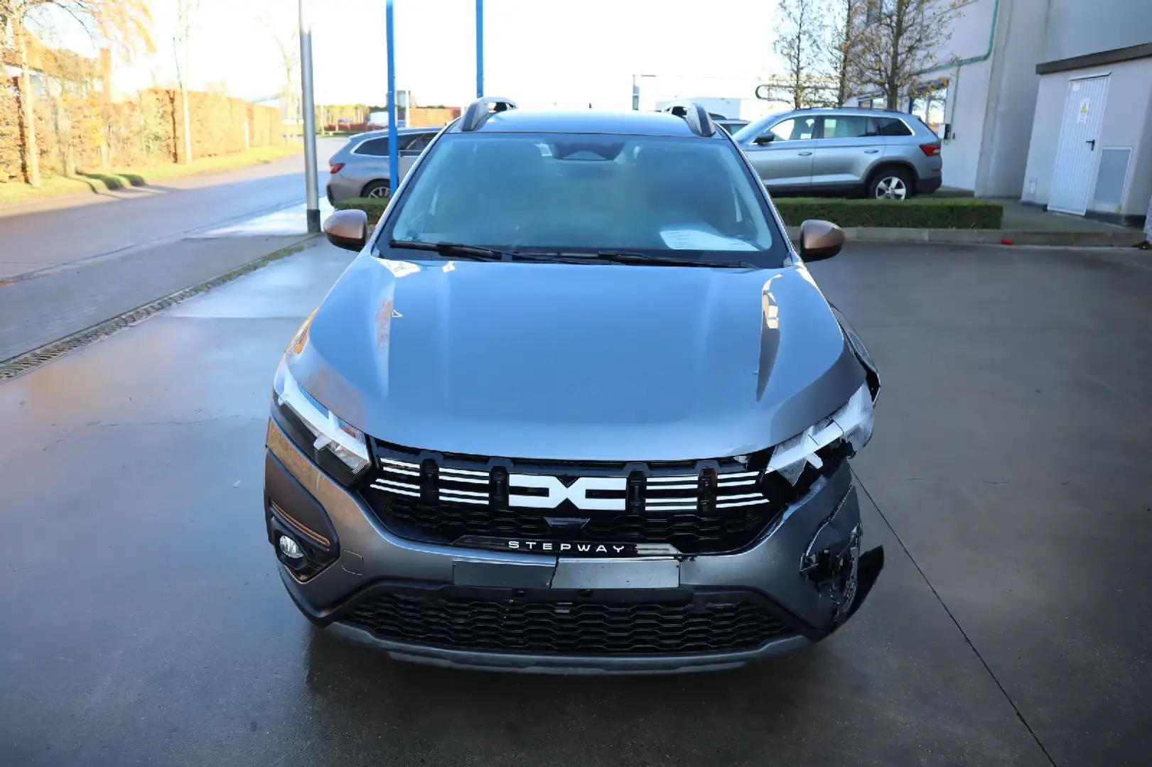 Dacia Sandero 1.0 Benz Gris - 2