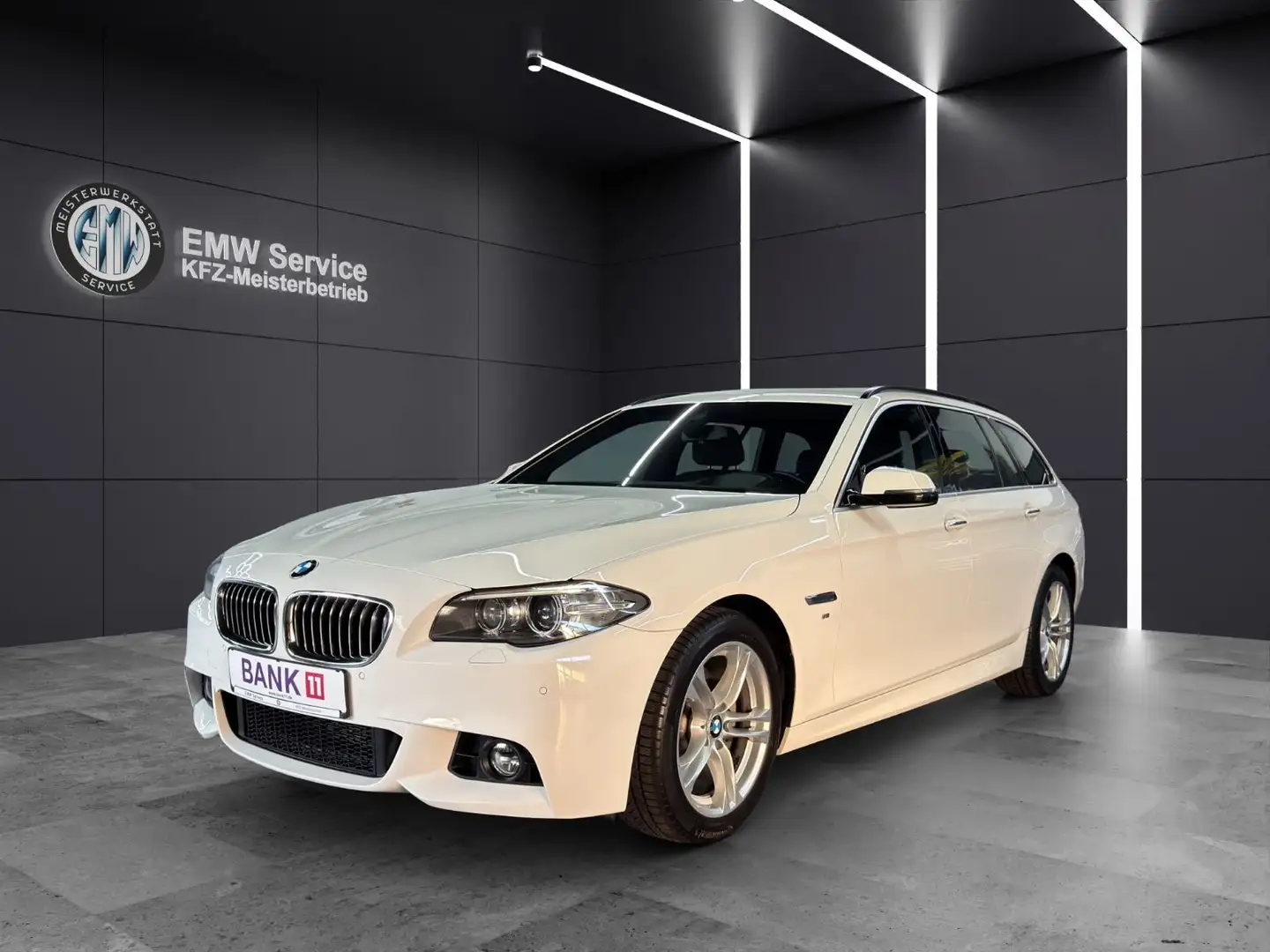 BMW 520 d xD F11 M-Sport Aut. AHK* HUD HiFi LED TEMP Blanc - 1