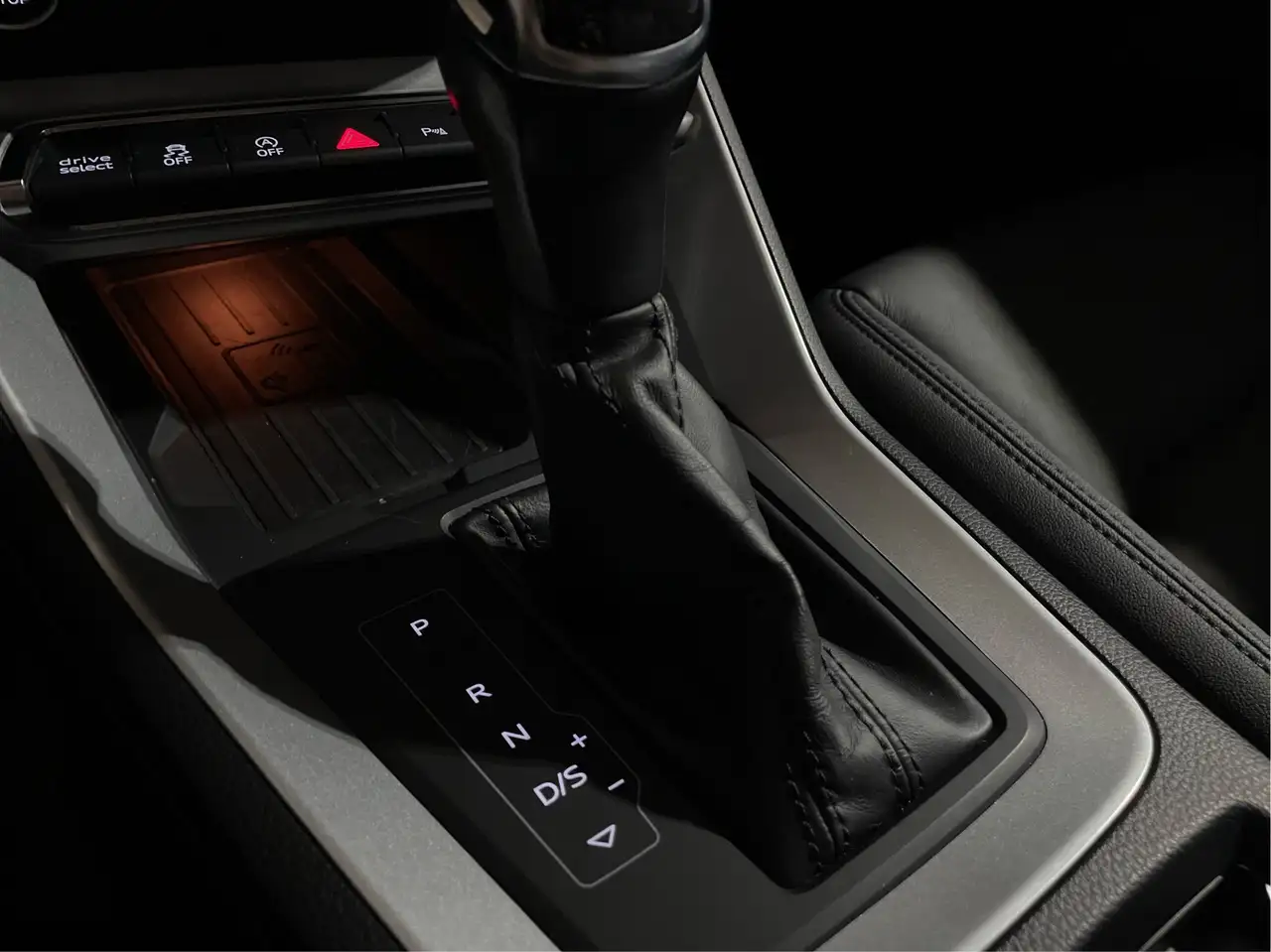 Audi Q3 photo Audi Q3