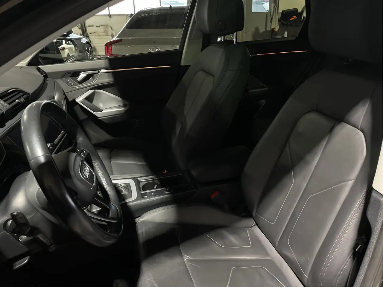 Audi Q3 photo Audi Q3