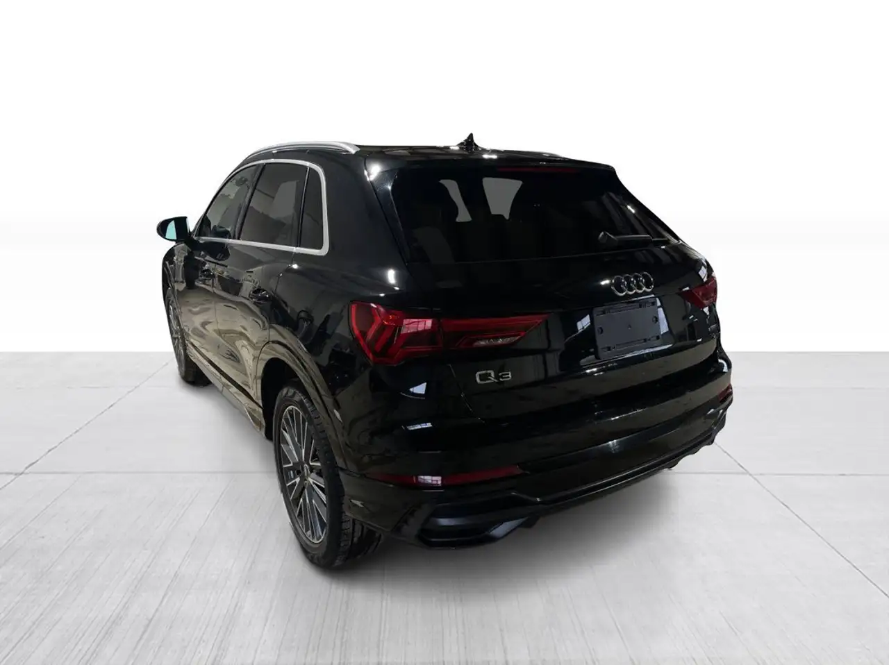 Audi Q3 photo Audi Q3